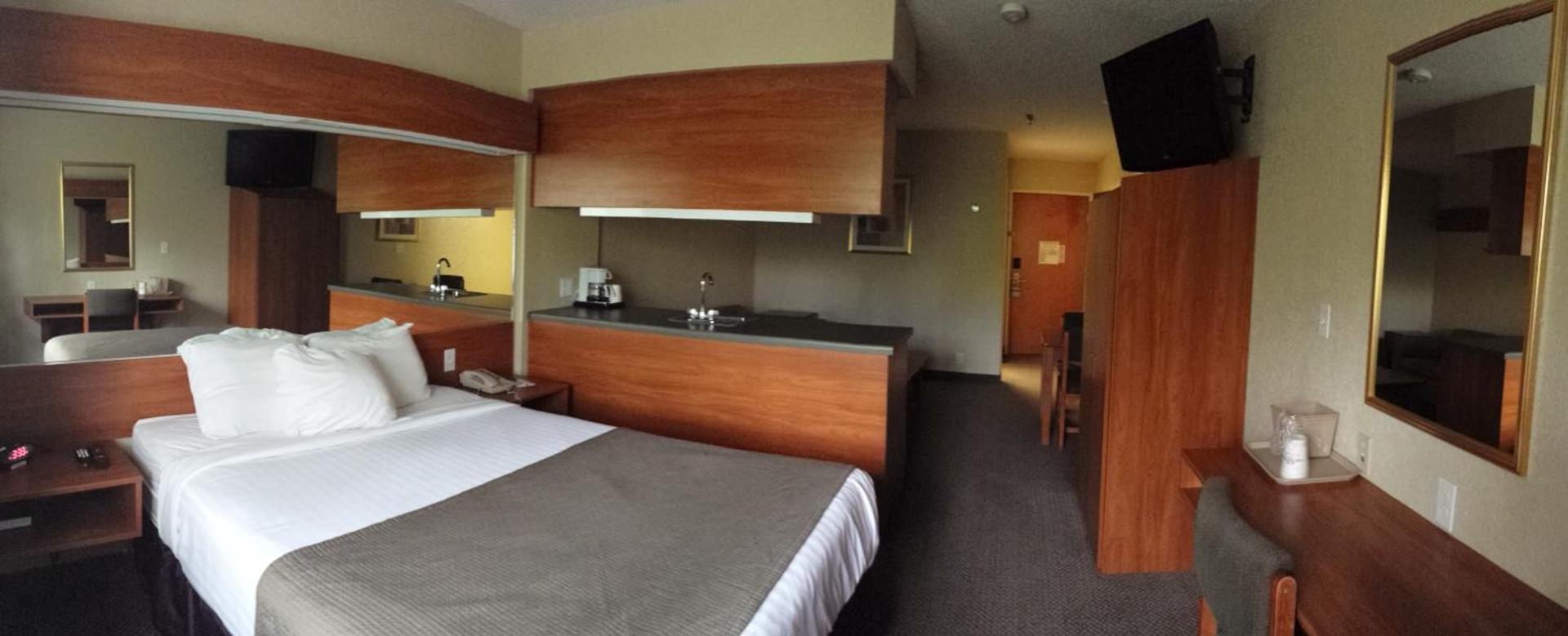 Microtel Inn & Suites Beckley East photo 22