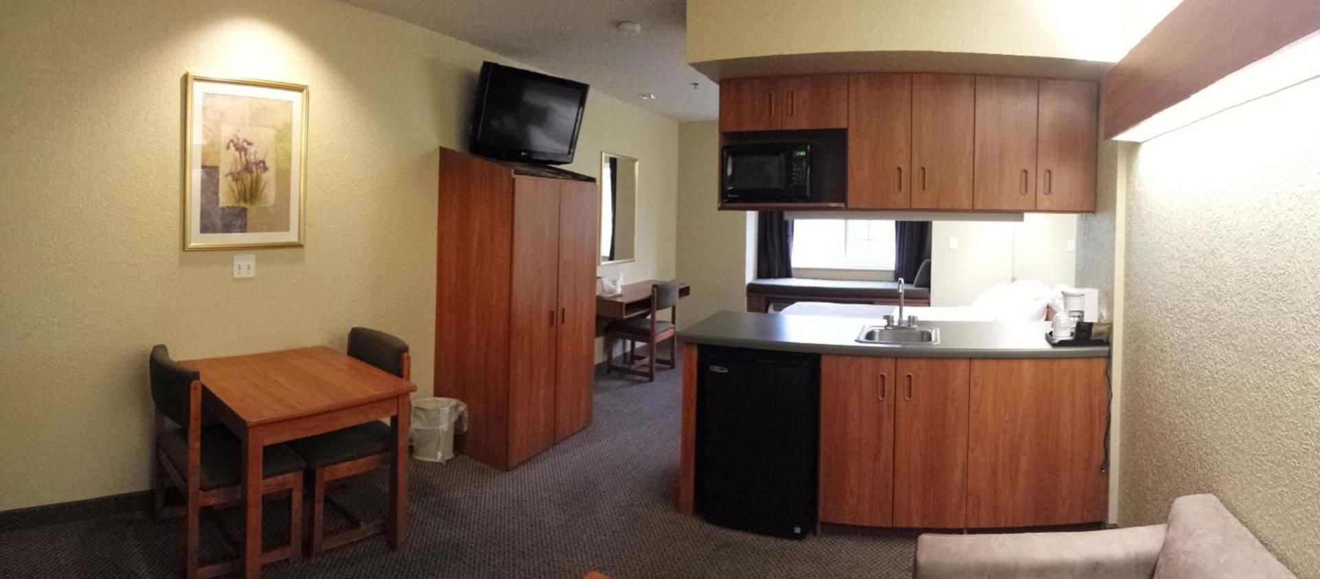 Microtel Inn & Suites Beckley East photo 19
