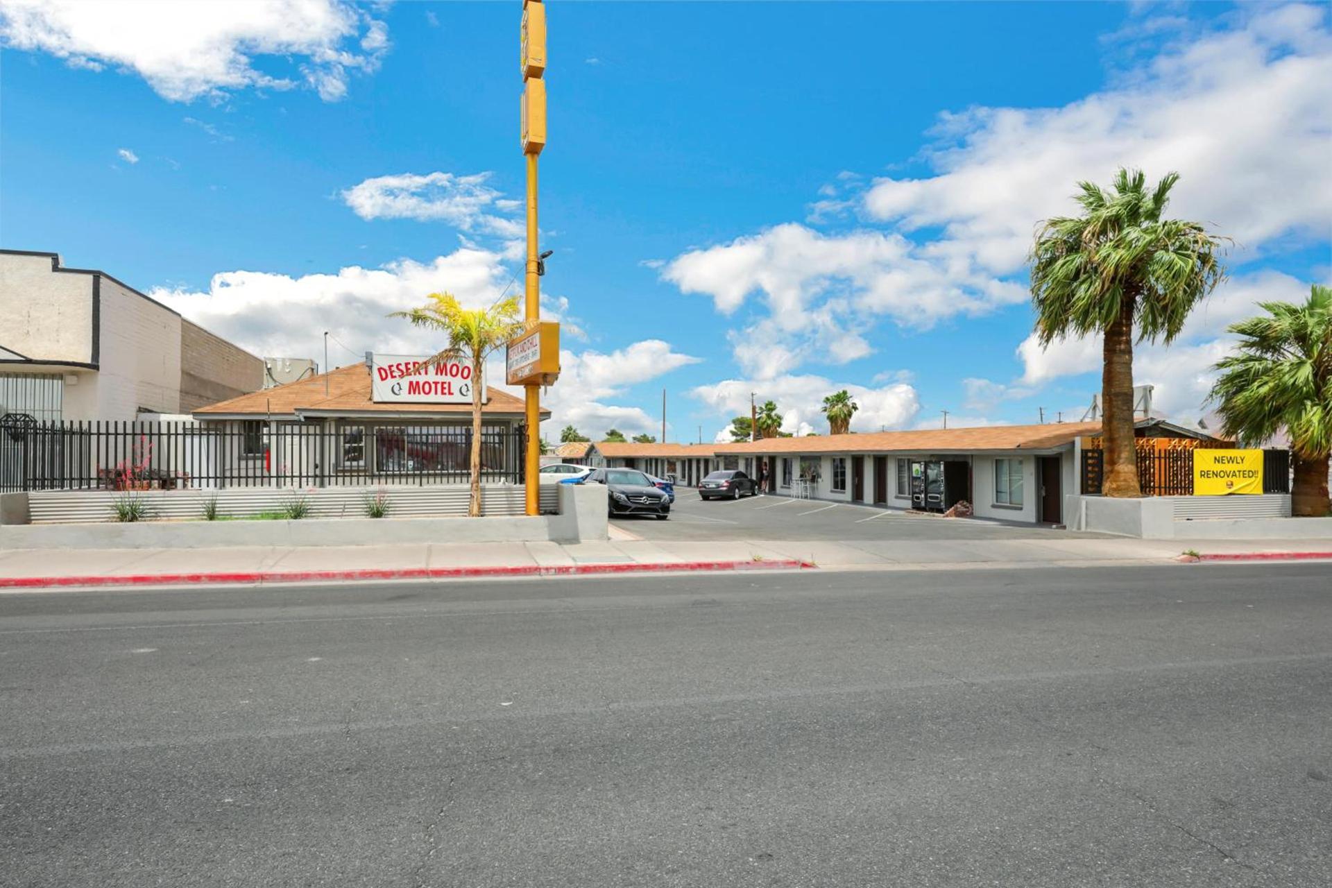 Desert Moon Motel photo 1