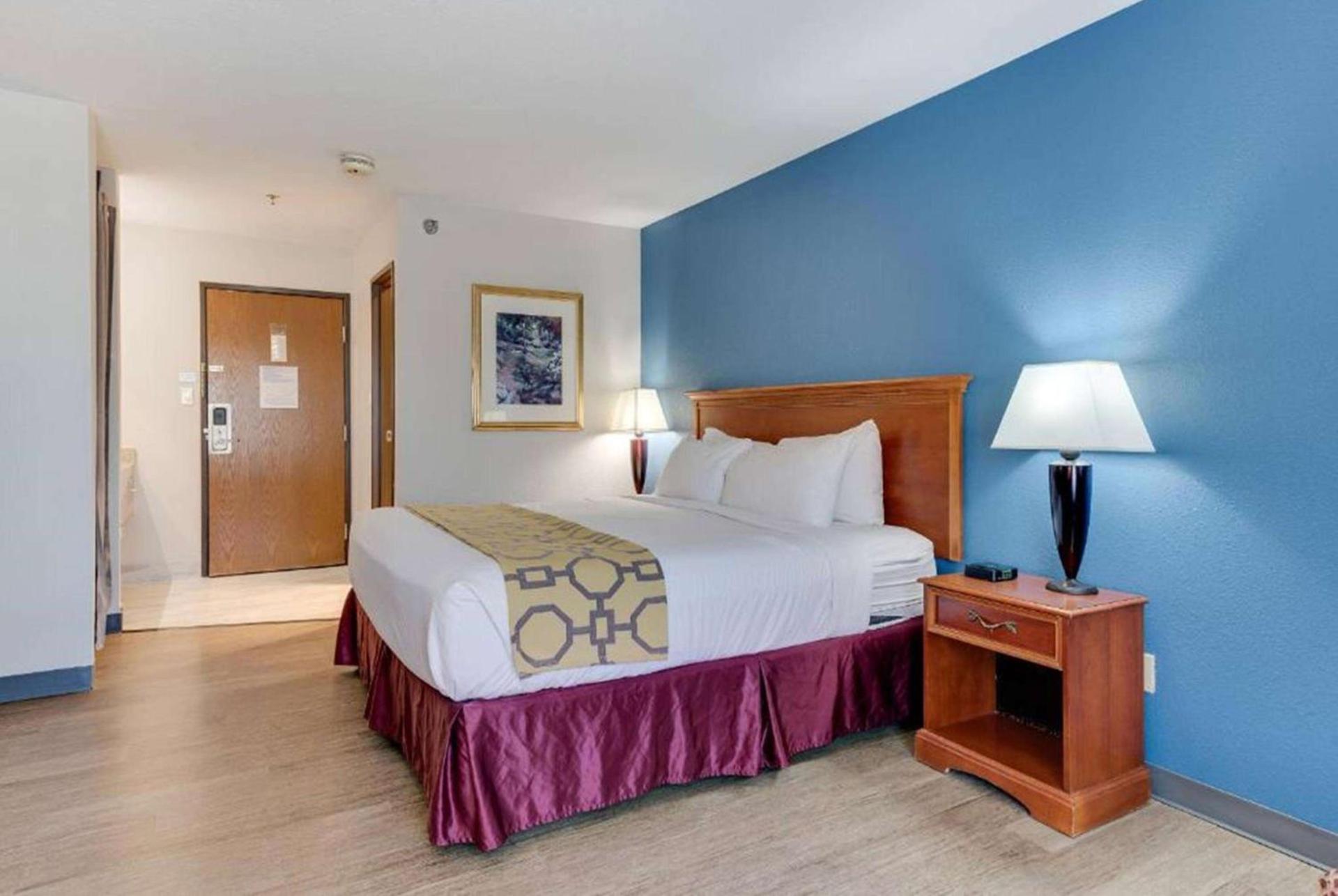 Baymont by Wyndham Salida photo 23
