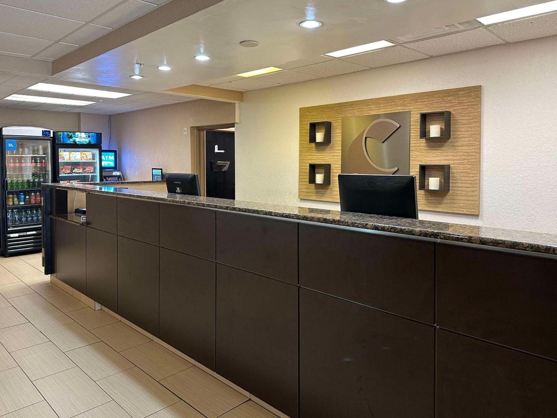 Charlotte Suites by IHG photo 2
