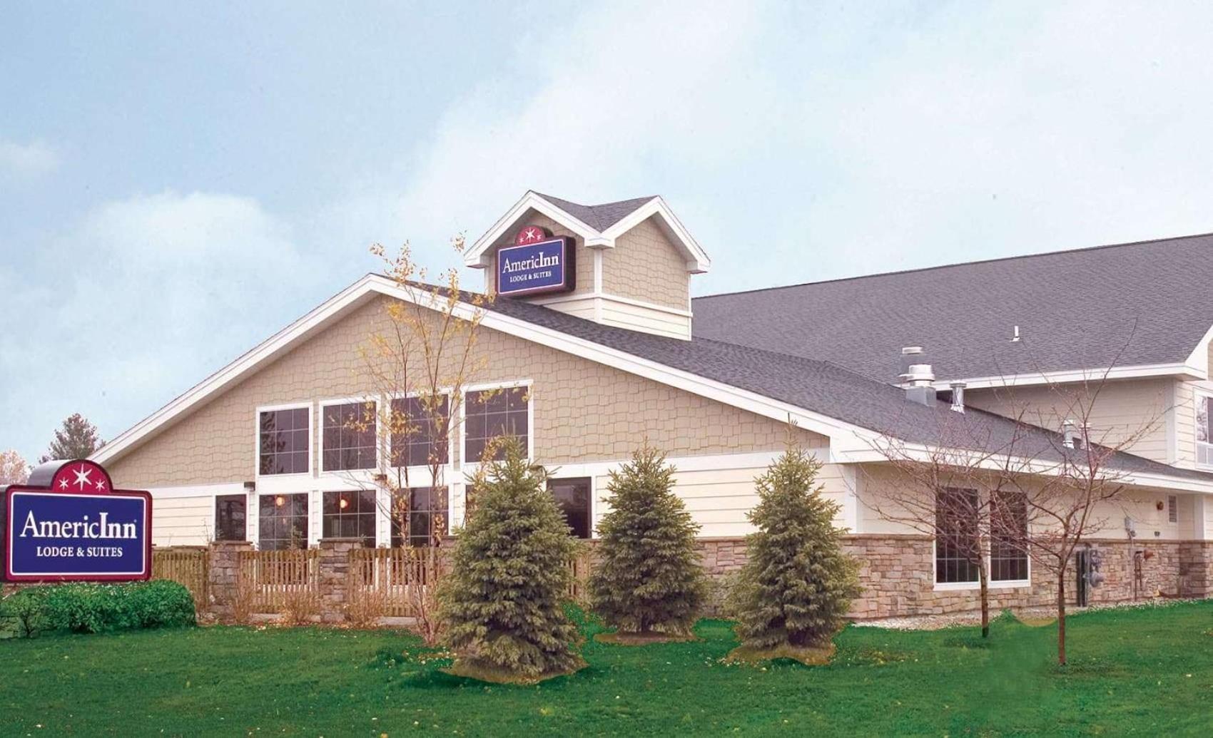 AmericInn by Wyndham Charlevoix — hotel in Charlevoix