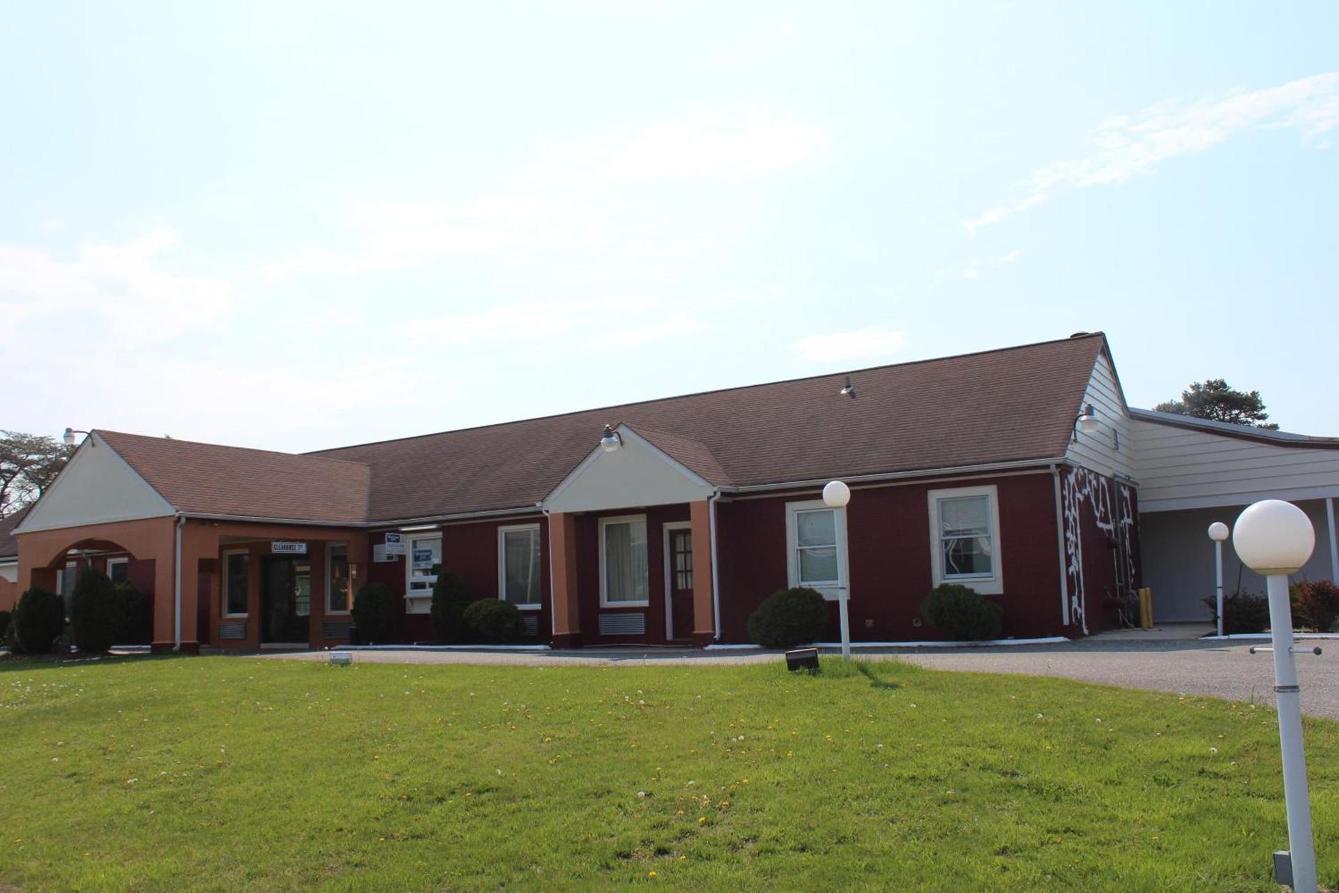 Oceanside Lodge photo 1