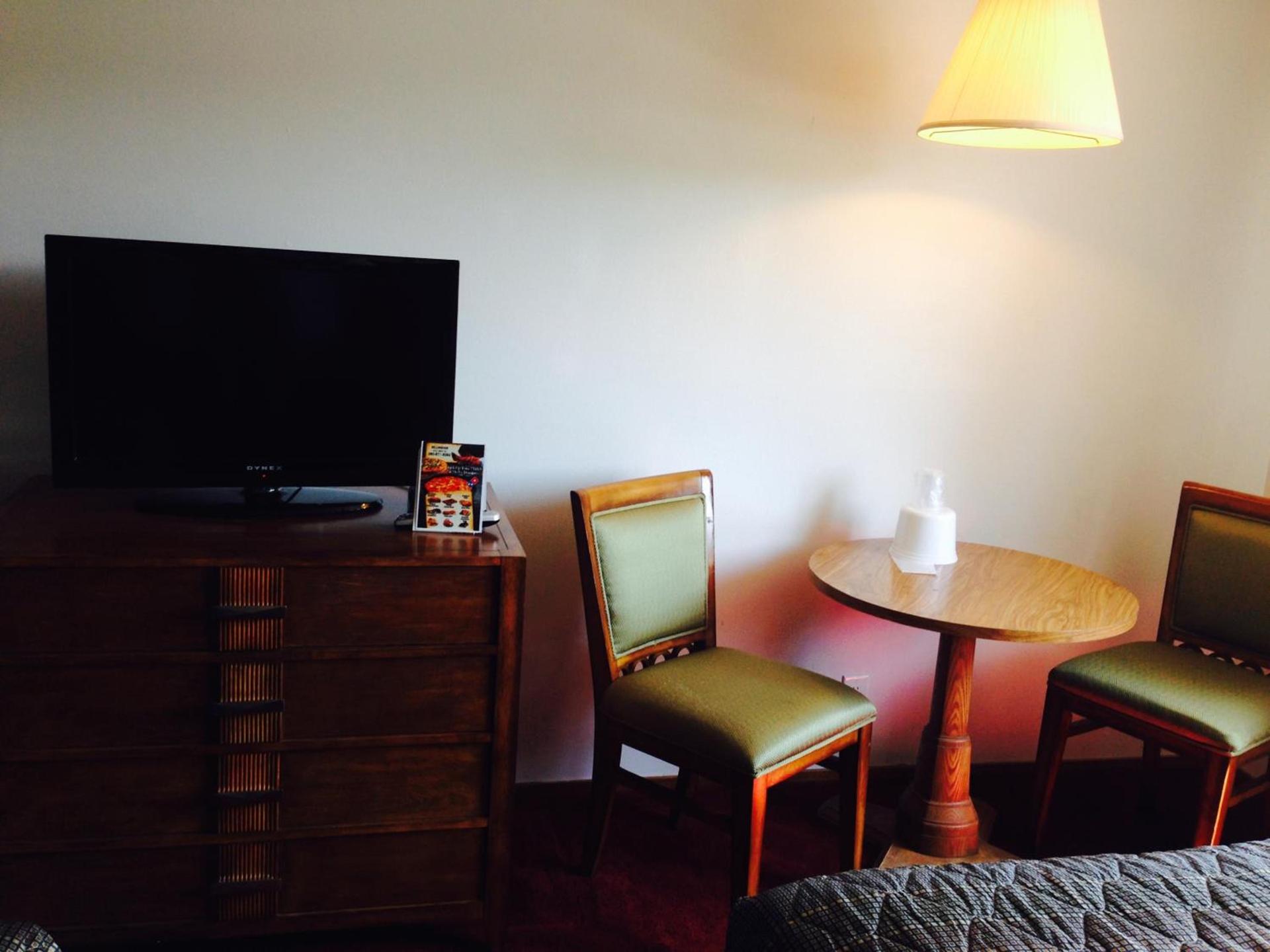 Bay City Inn photo 18