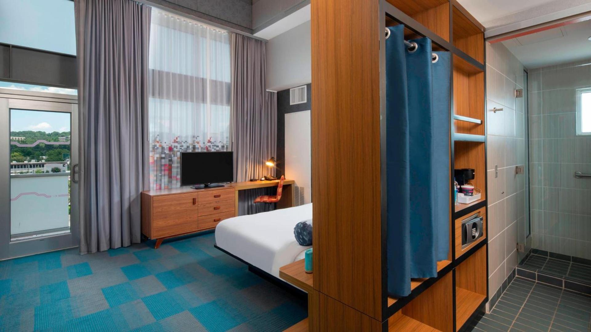 Aloft by Marriott Birmingham Soho Square photo 2