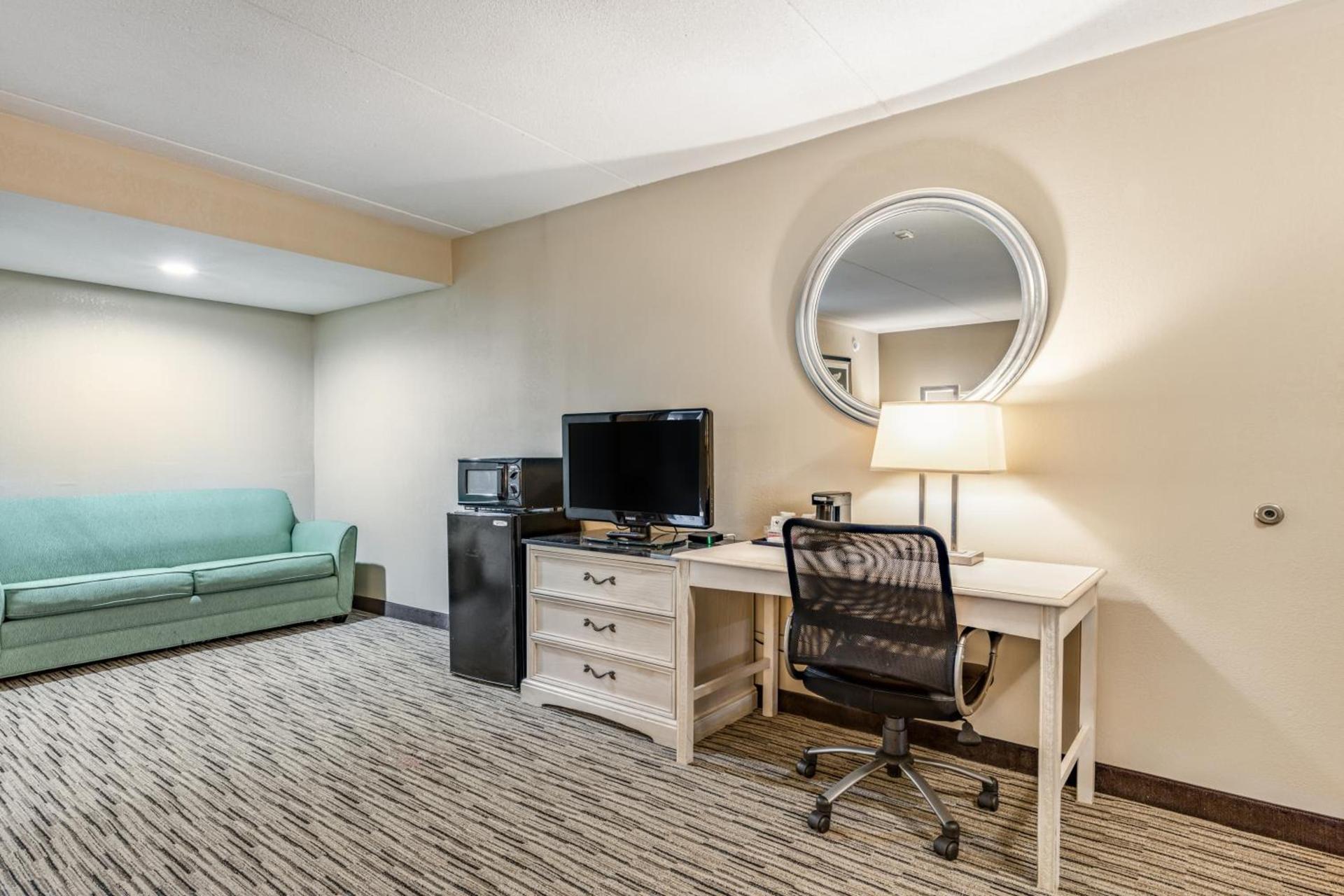 SureStay Hotel by Best Western Tupelo North photo 23