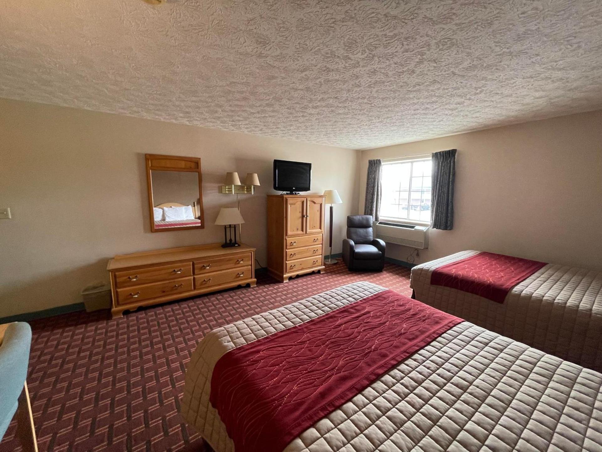 The Woodridge Inn photo 14