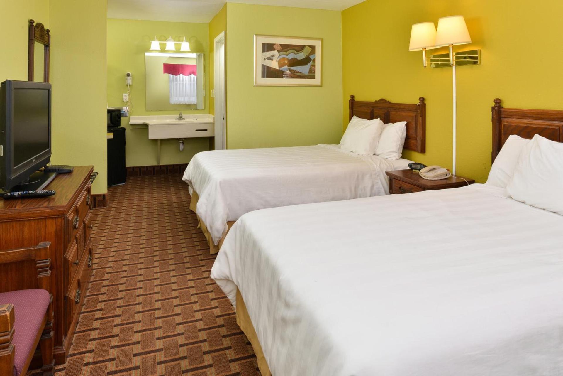 American Inn Princeton photo 13