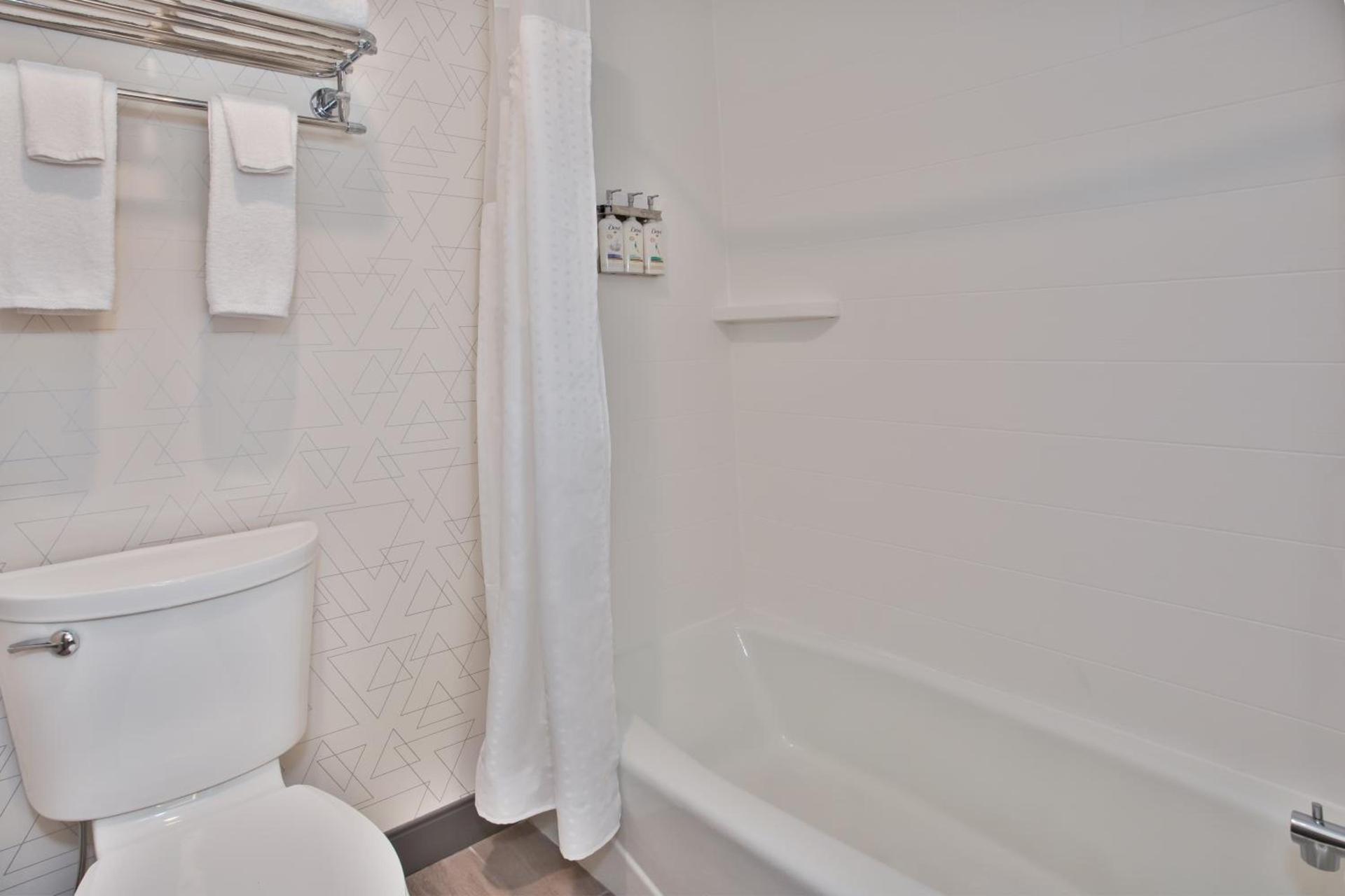 Holiday Inn Express Kitty Hawk - Outer Banks by IHG photo 5