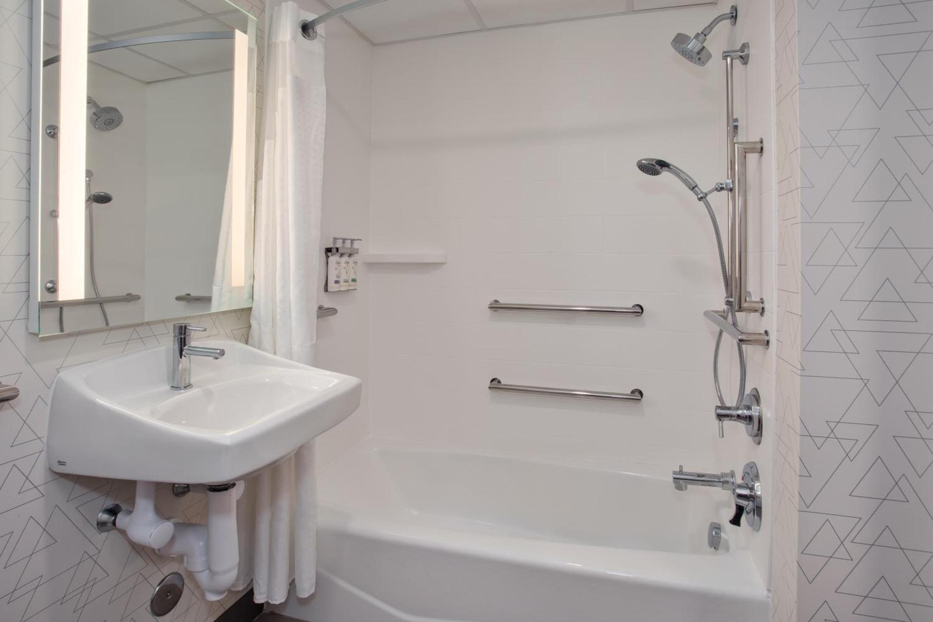 Holiday Inn Express Kitty Hawk - Outer Banks by IHG photo 4