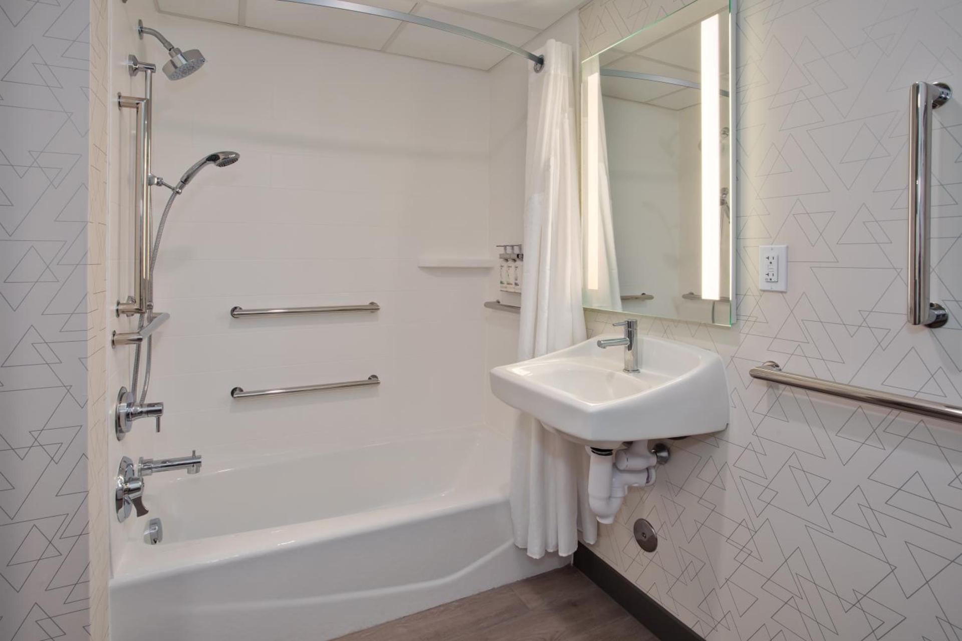 Holiday Inn Express Kitty Hawk - Outer Banks by IHG photo 3