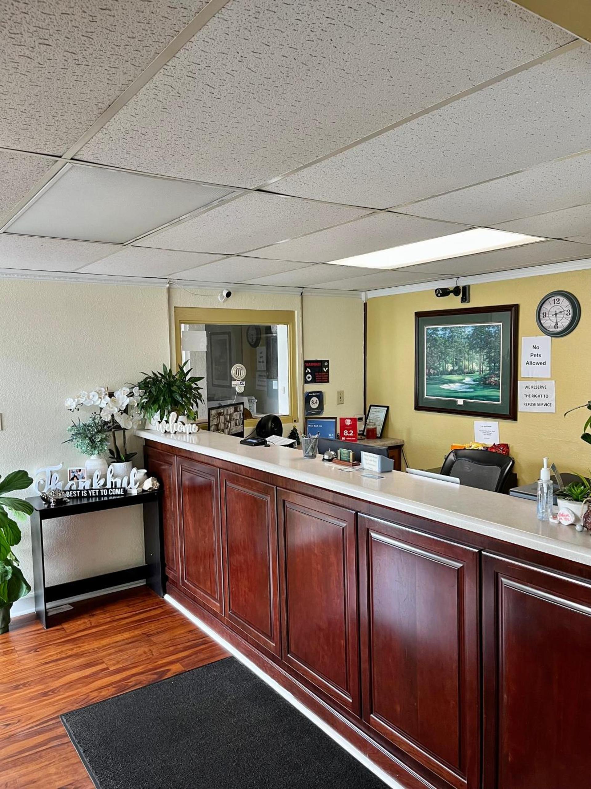 West Bank Inn photo 21