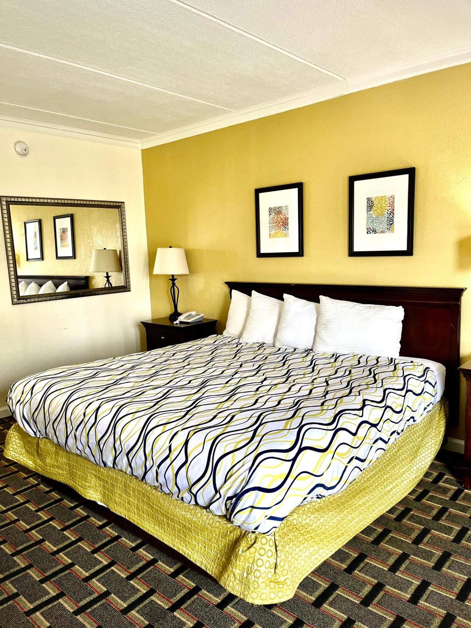 West Bank Inn photo 25