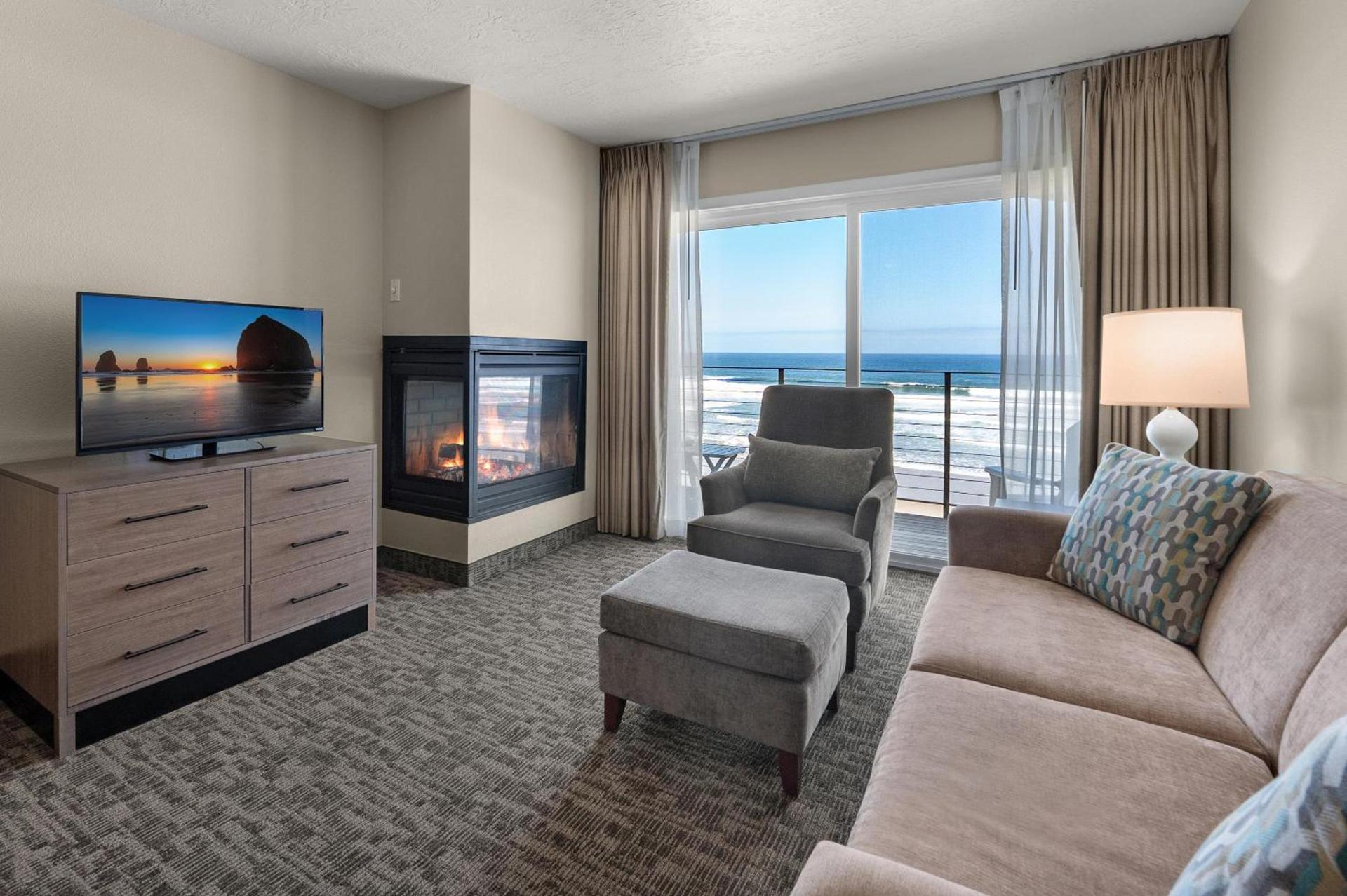 Pelican Shores Inn photo 15