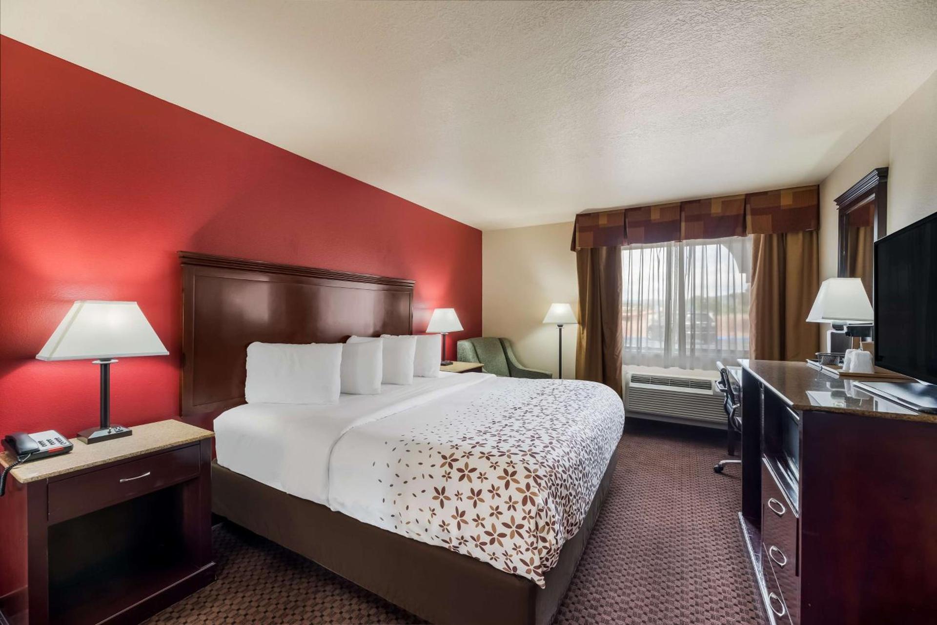 SureStay Plus Hotel by Best Western Silver City photo 3