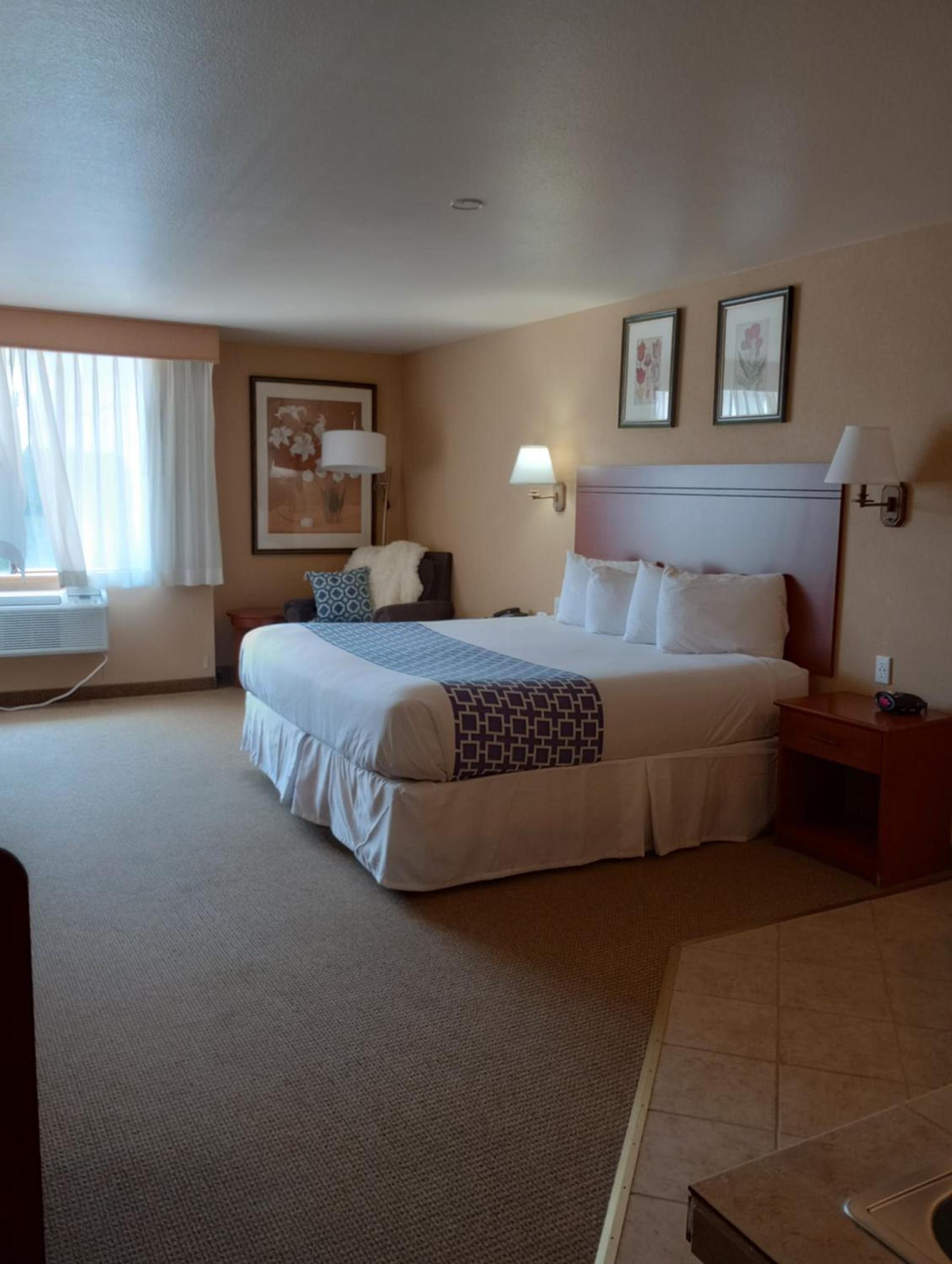 Wingate by Wyndham Mount Vernon photo 11