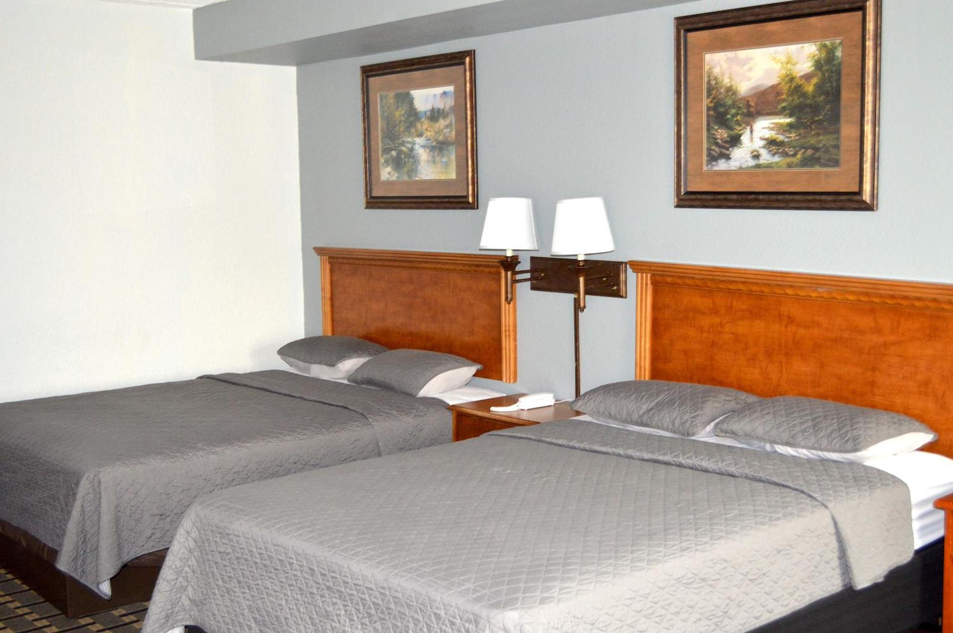 Americas Best Value Inn and Suites St. Cloud photo 11