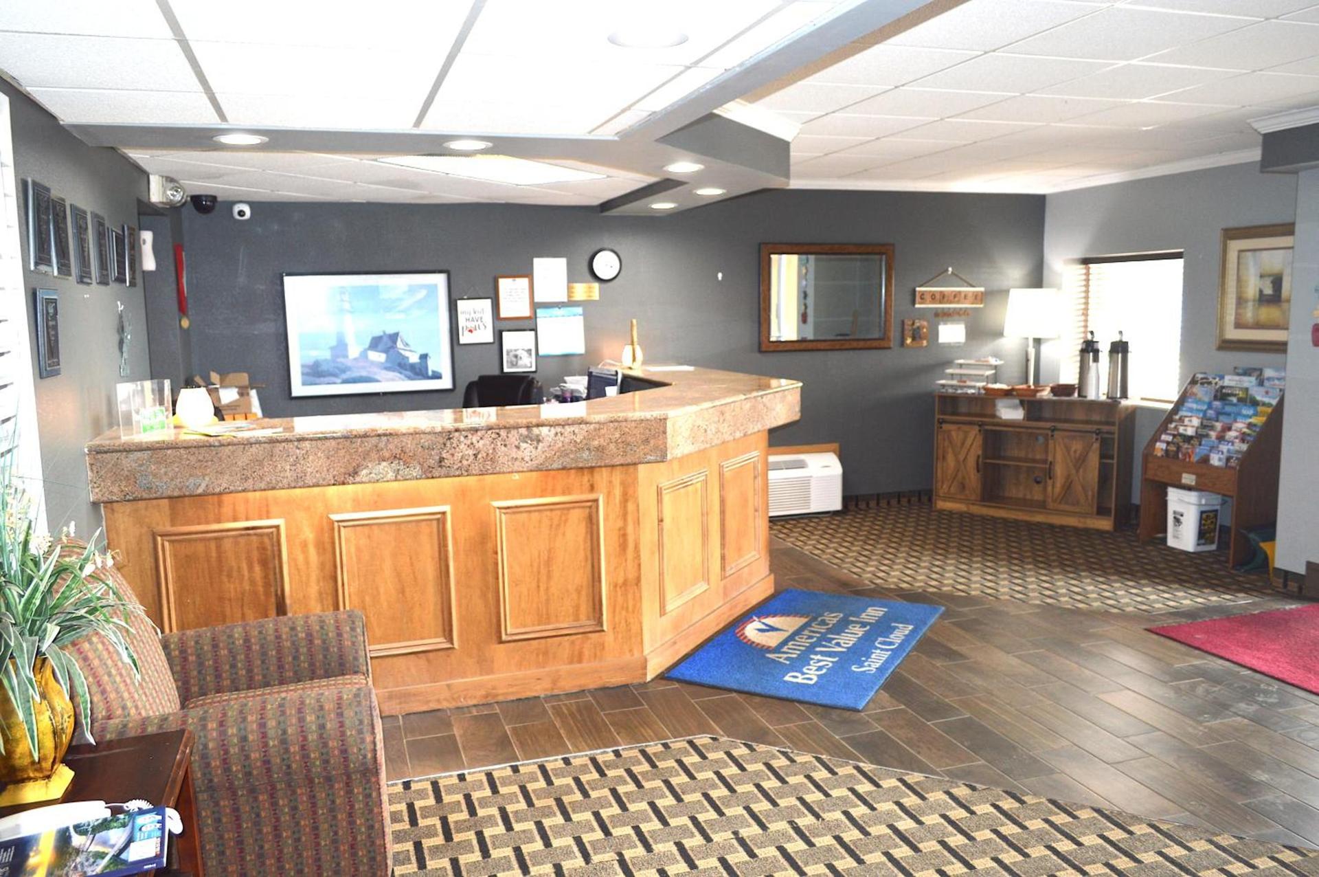 Americas Best Value Inn and Suites St. Cloud photo 18