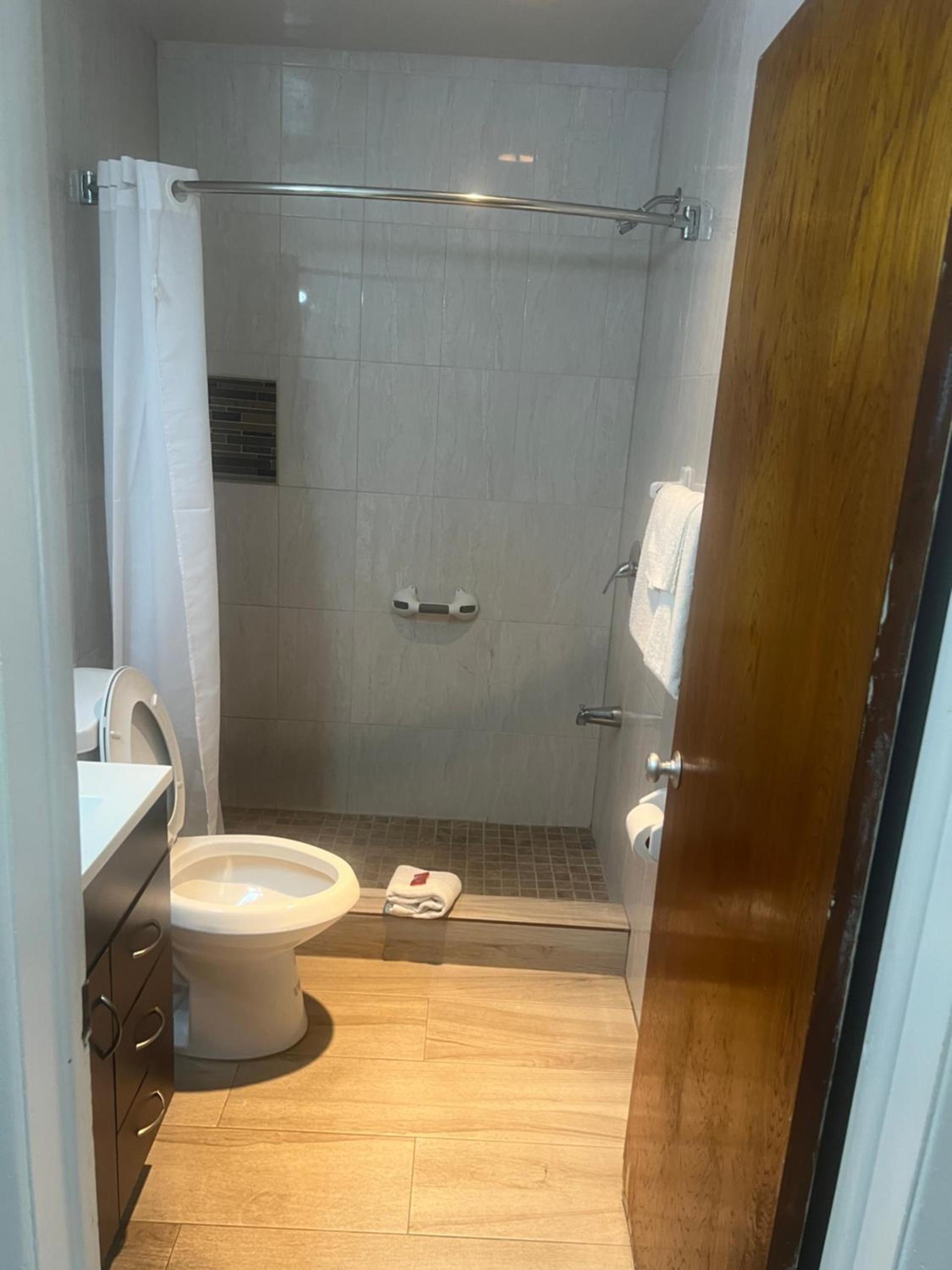 Flamingo Inn photo 12