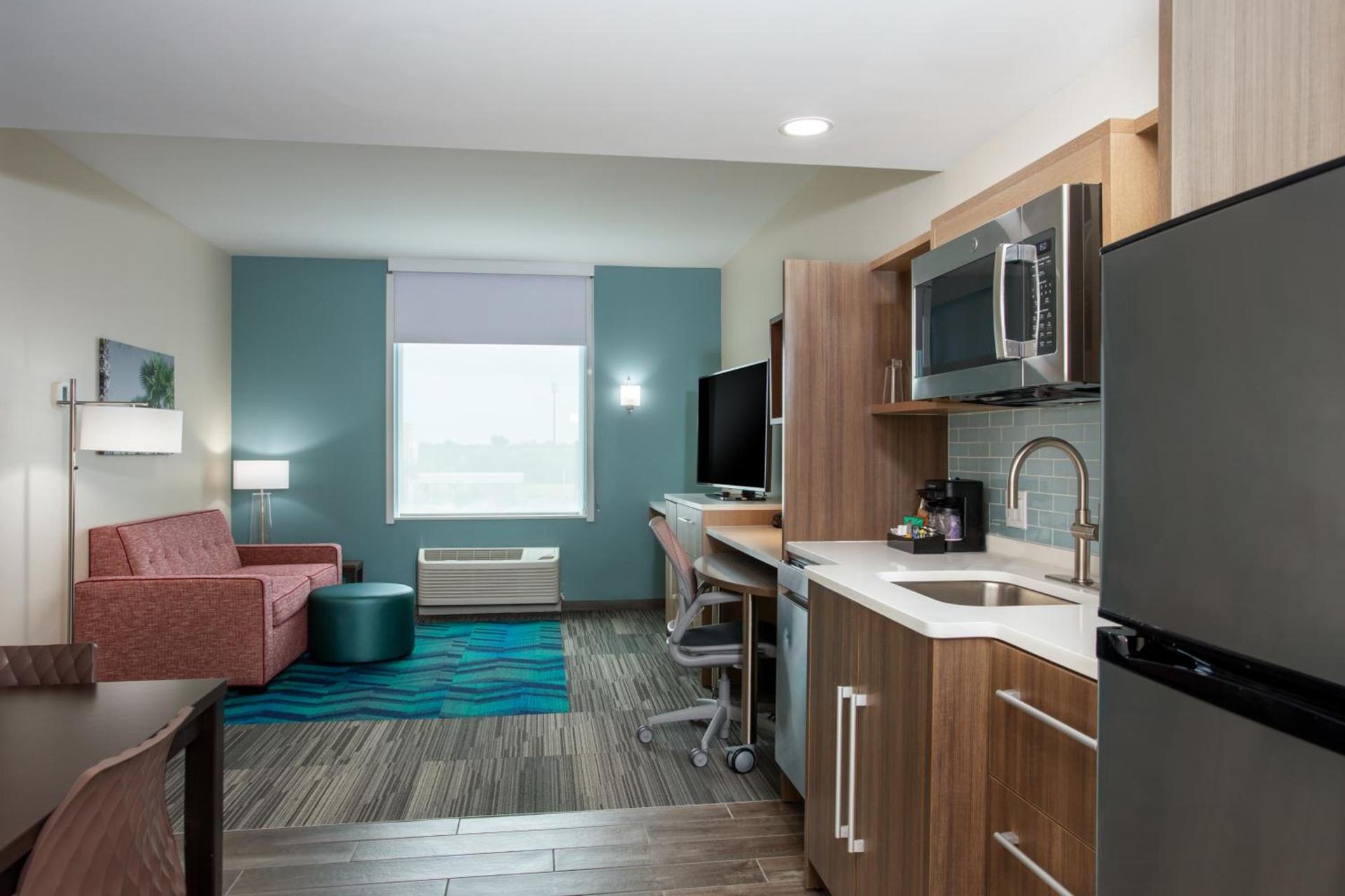 Home2 Suites By Hilton Vero Beach I-95 photo 12