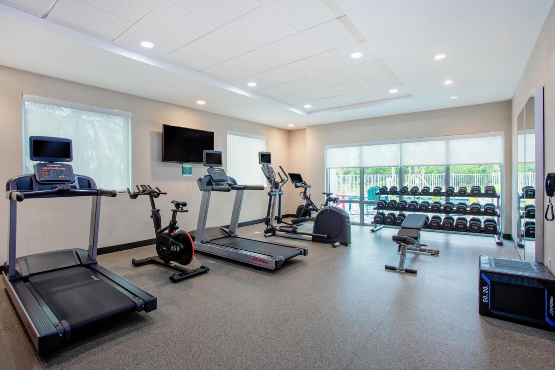 Home2 Suites By Hilton Vero Beach I-95 photo 16