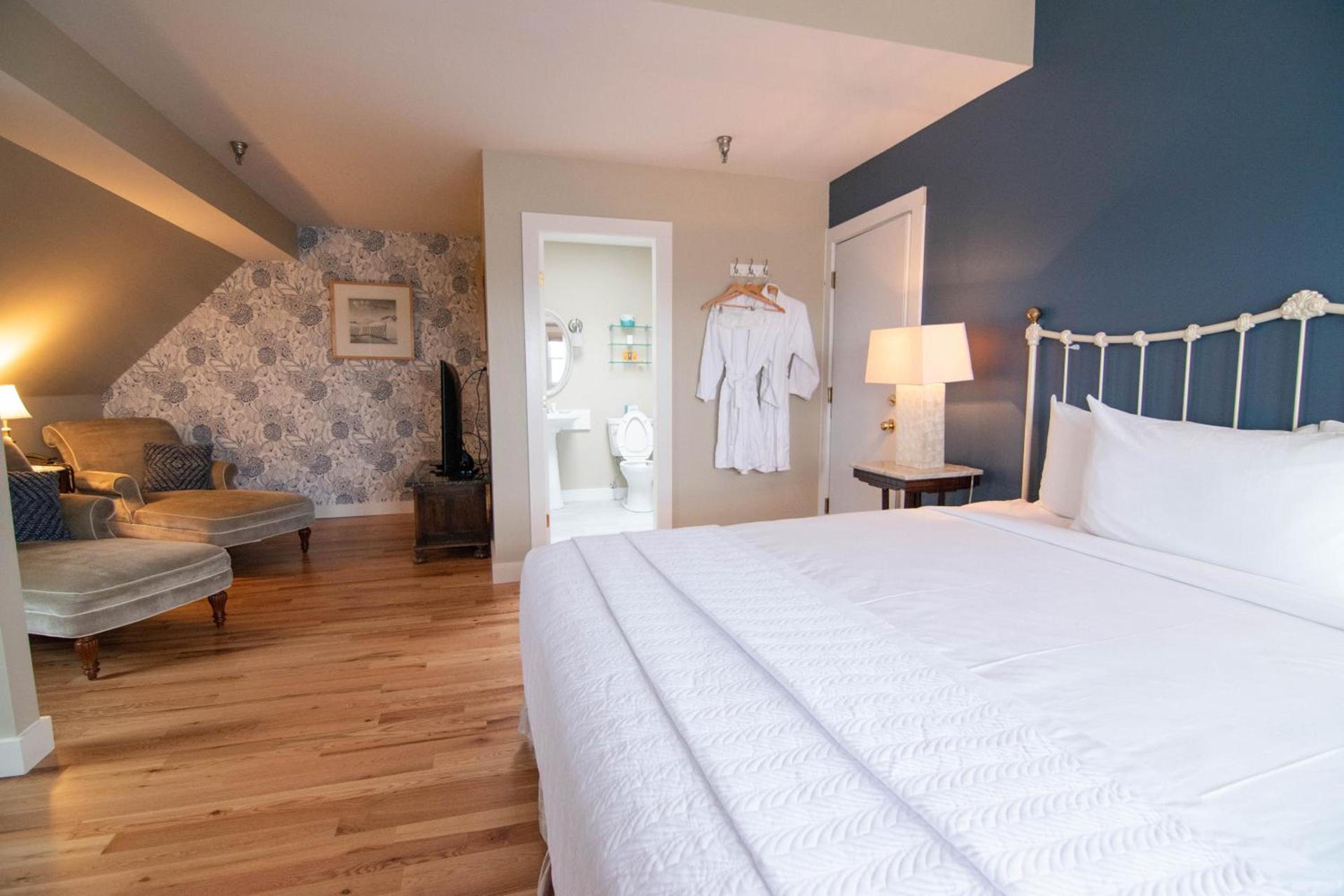 The Beach House Inn photo 85