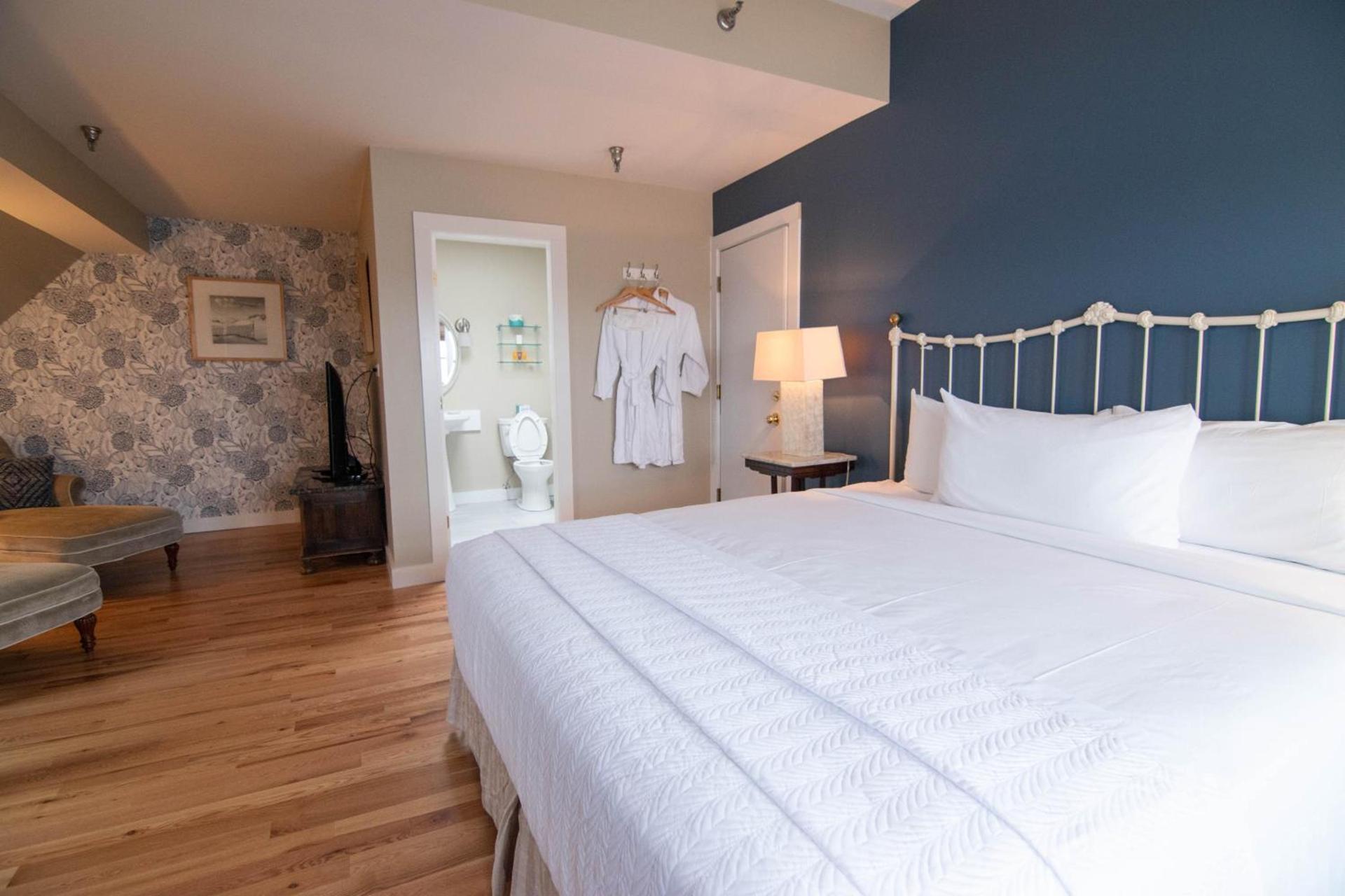 The Beach House Inn photo 81