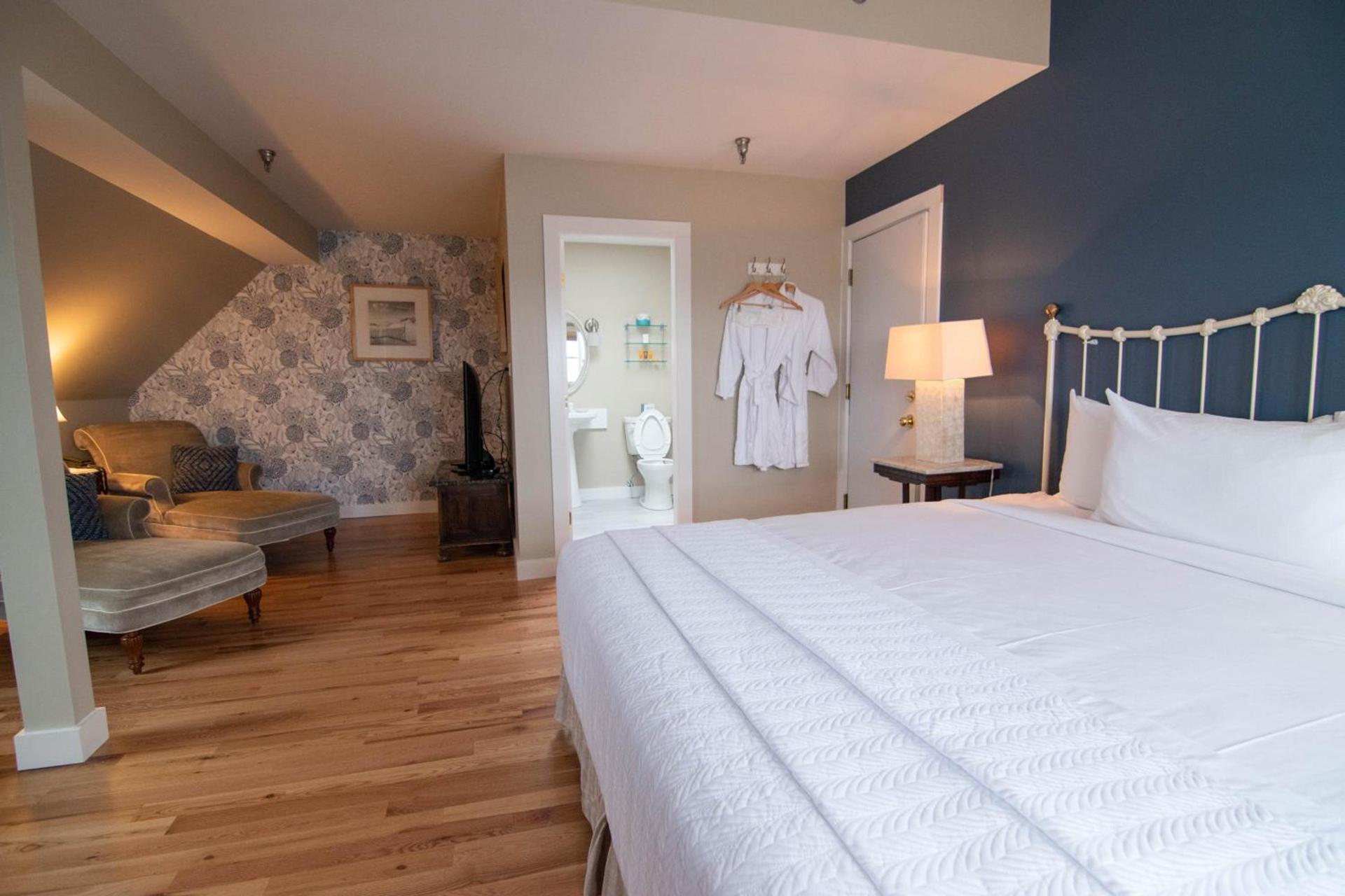 The Beach House Inn photo 79