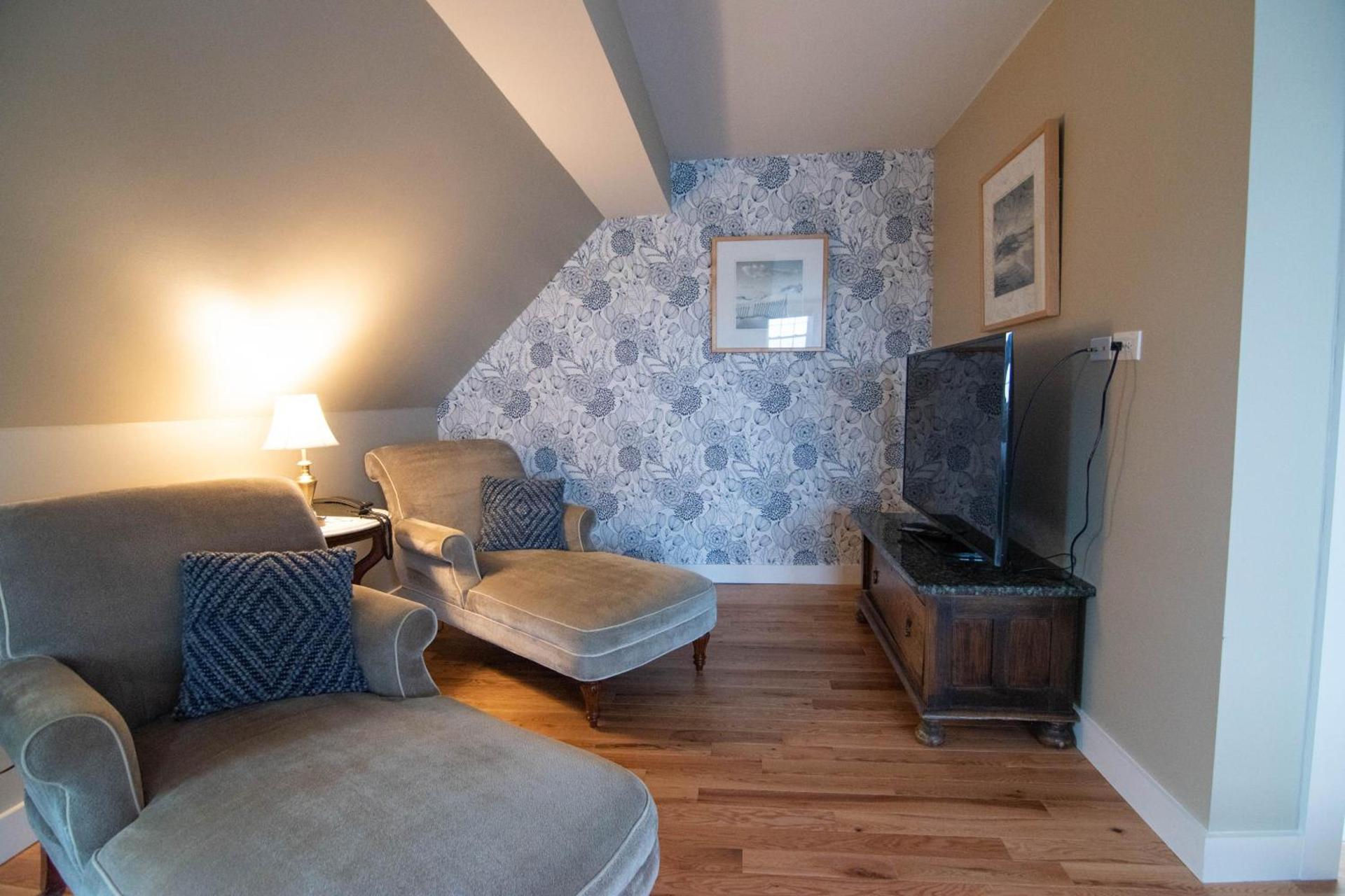 The Beach House Inn photo 90