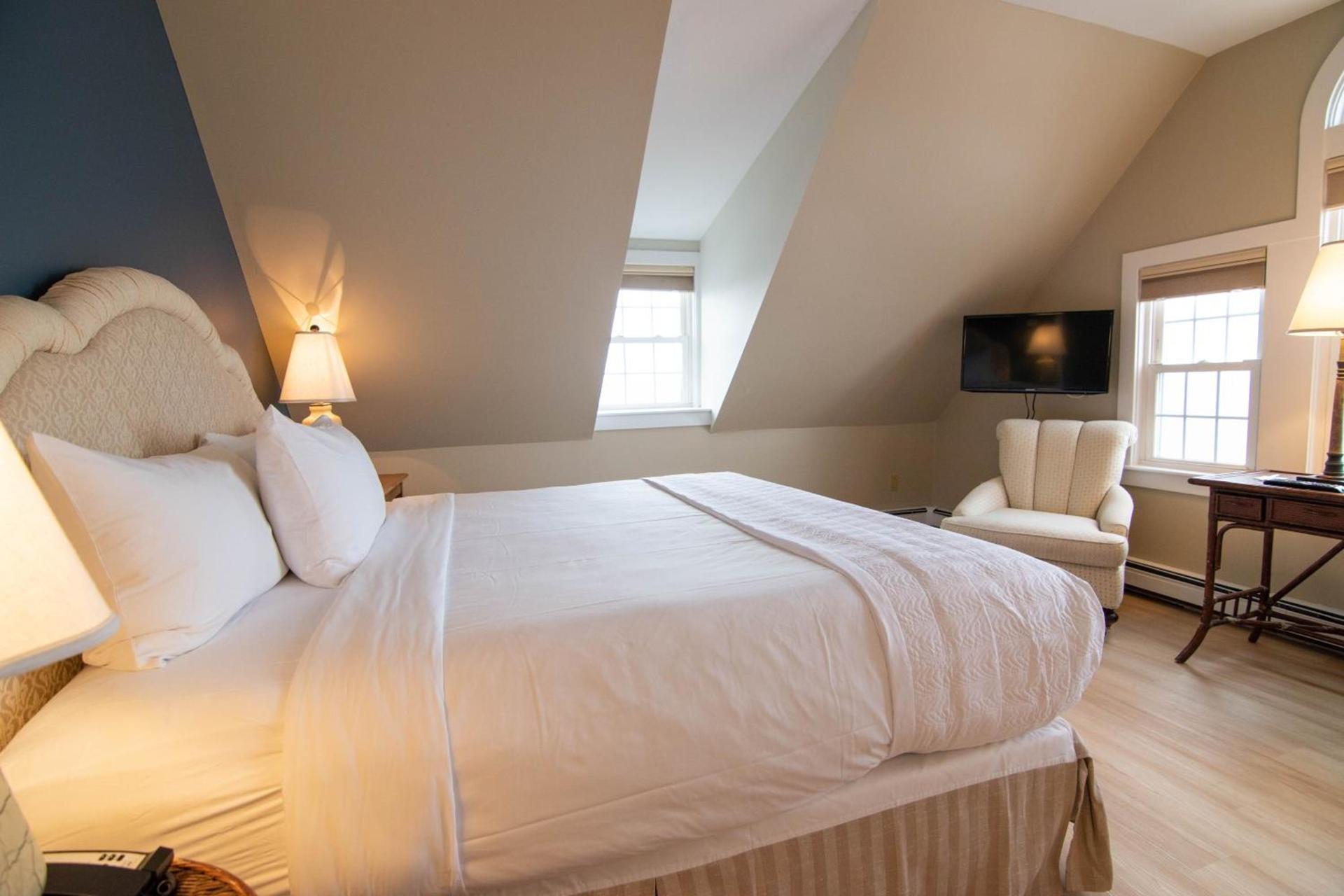 The Beach House Inn photo 100