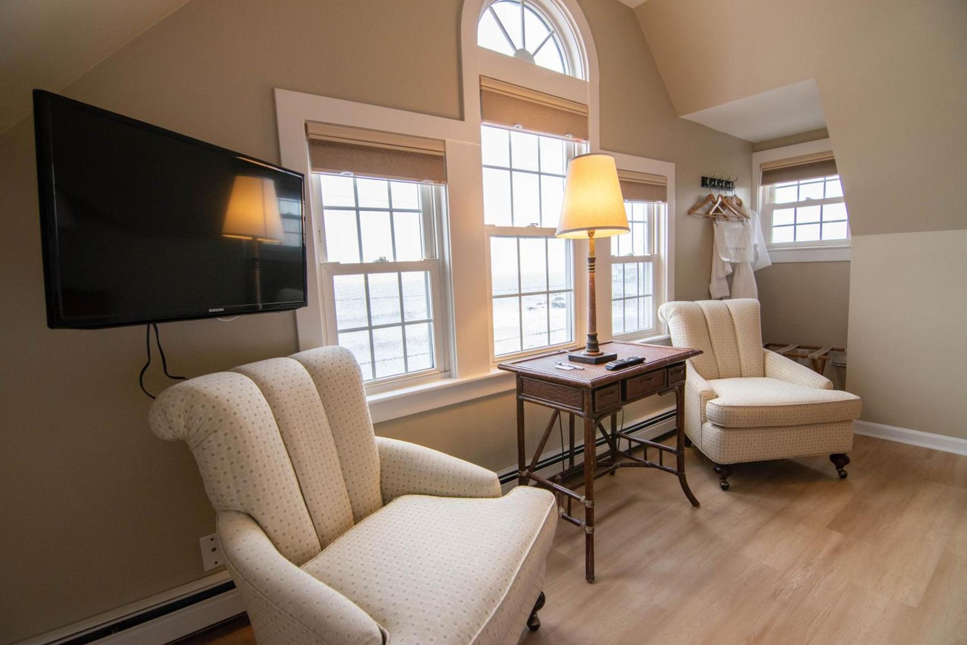The Beach House Inn photo 97