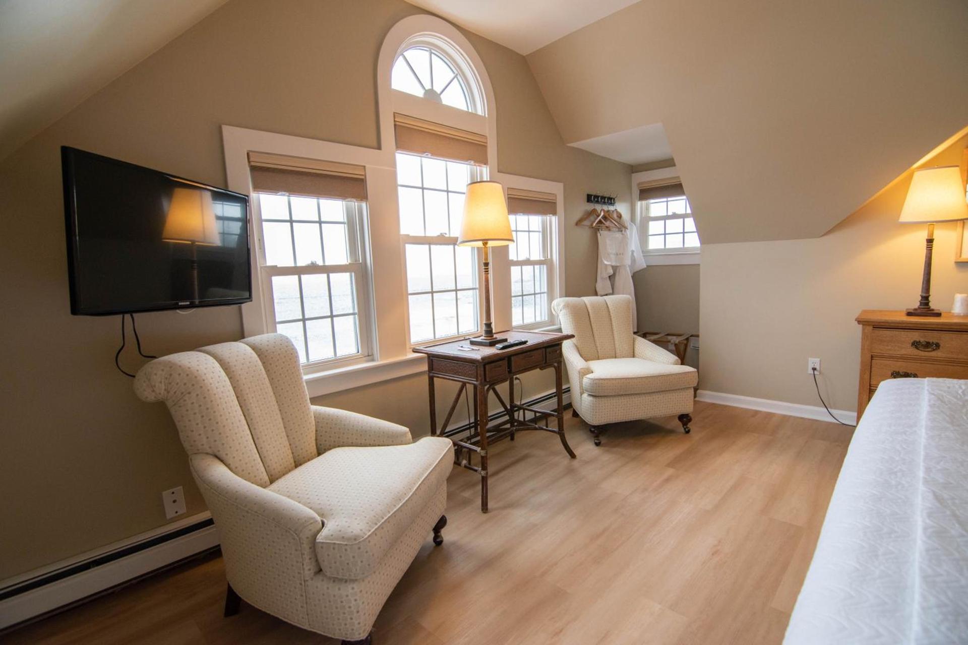 The Beach House Inn photo 95