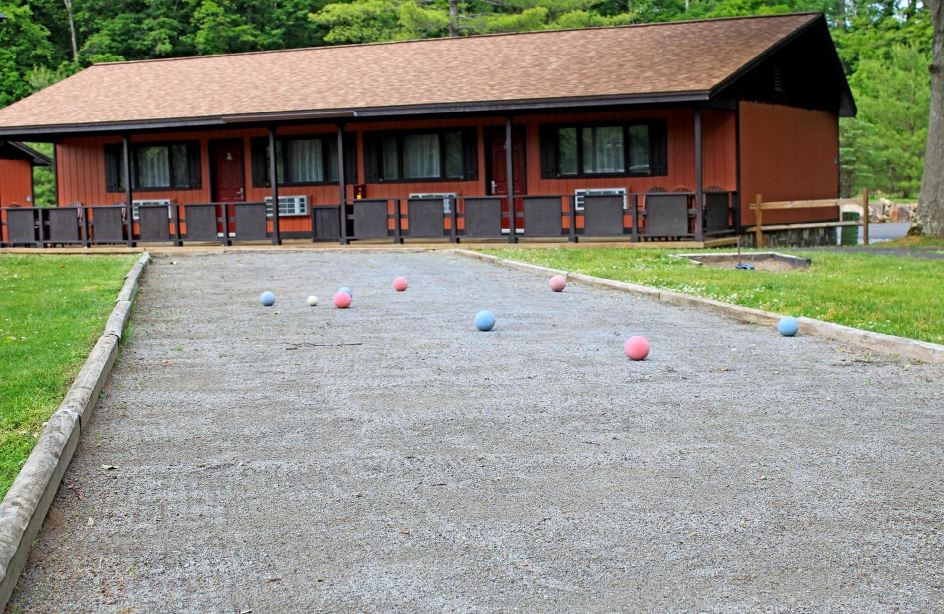 Bayside Resort, Lake George NY photo 41