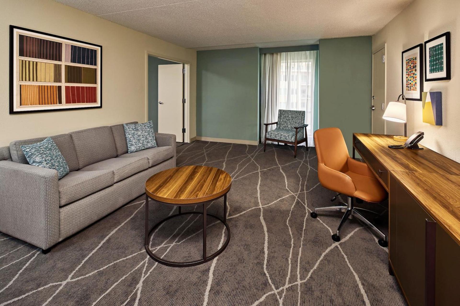 Holiday Inn Express & Suites Charleston DWTN - Medical CTR by IHG photo 37