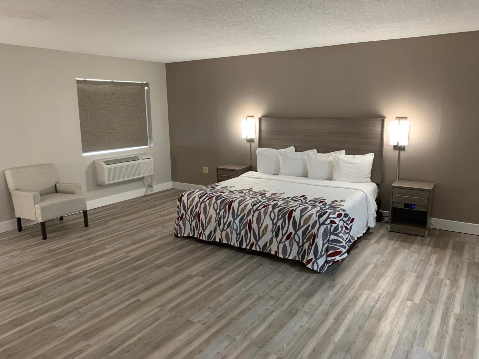 Red Roof Inn & Suites Vineland - Buena photo 10
