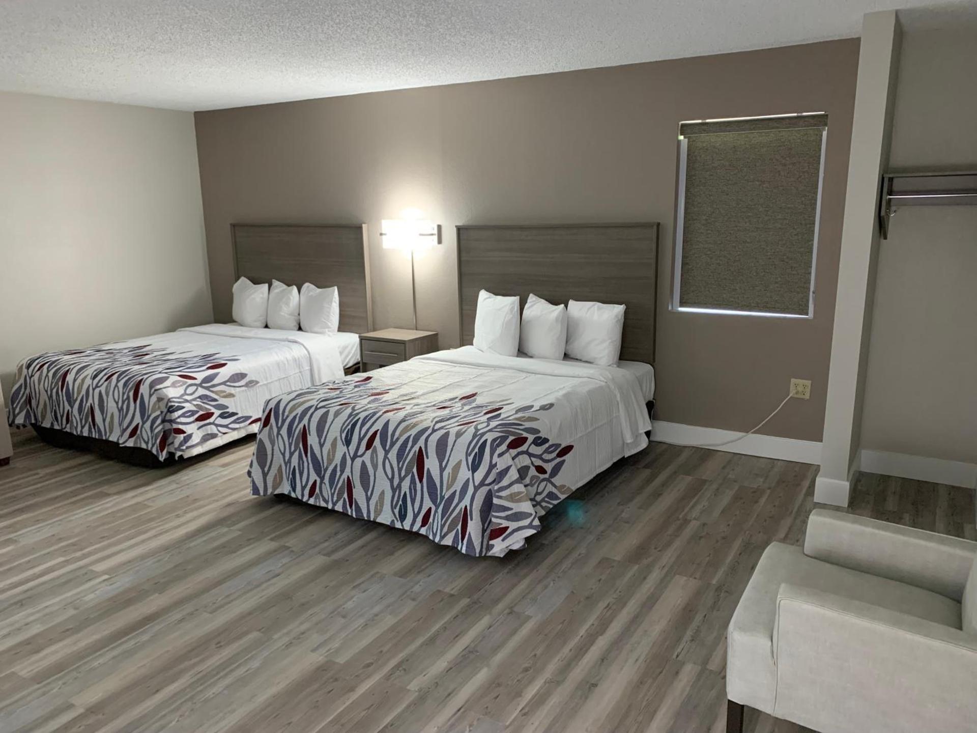 Red Roof Inn & Suites Vineland - Buena photo 15