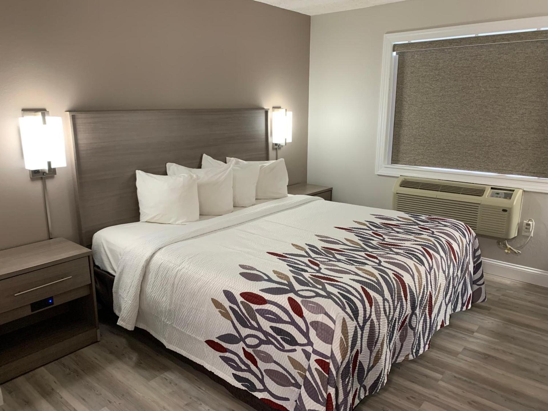 Red Roof Inn & Suites Vineland - Buena photo 6