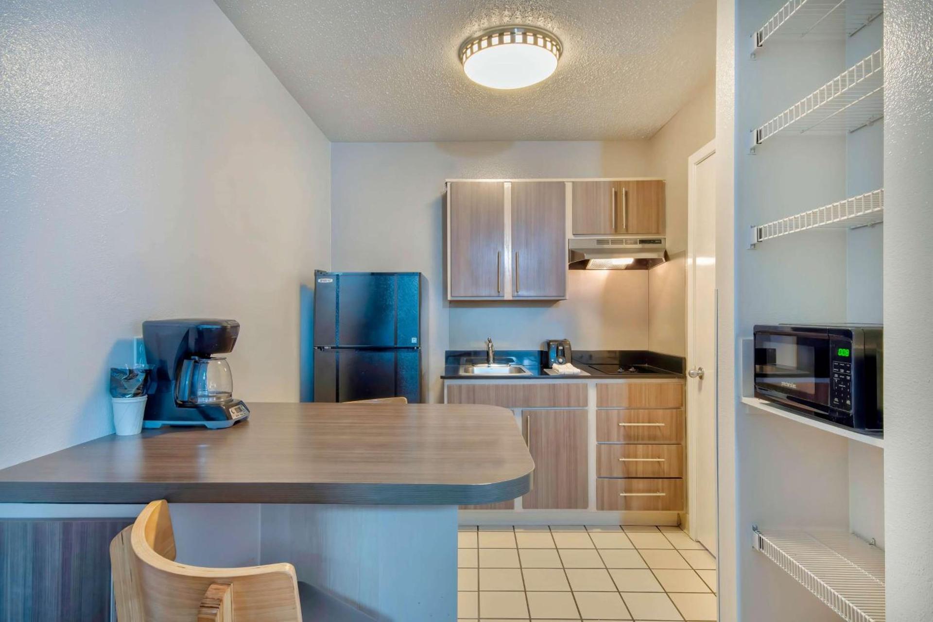 Studio 6-San Antonio, TX - Medical Center photo 5