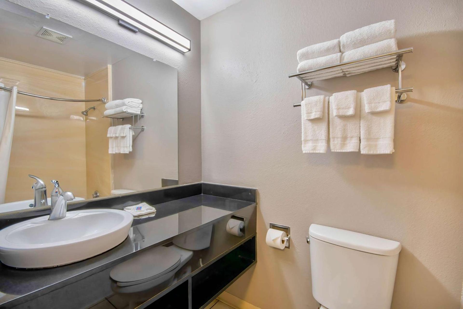 Studio 6-San Antonio, TX - Medical Center photo 19