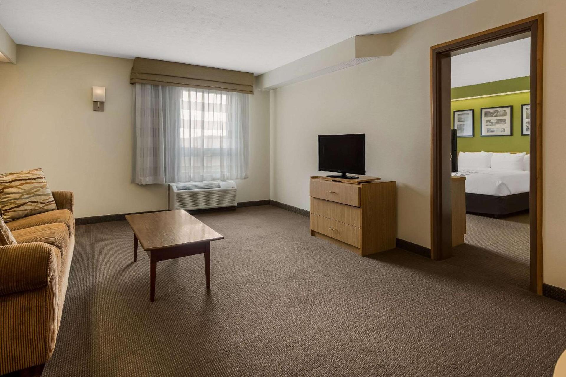 Sleep Inn Bolivar photo 35