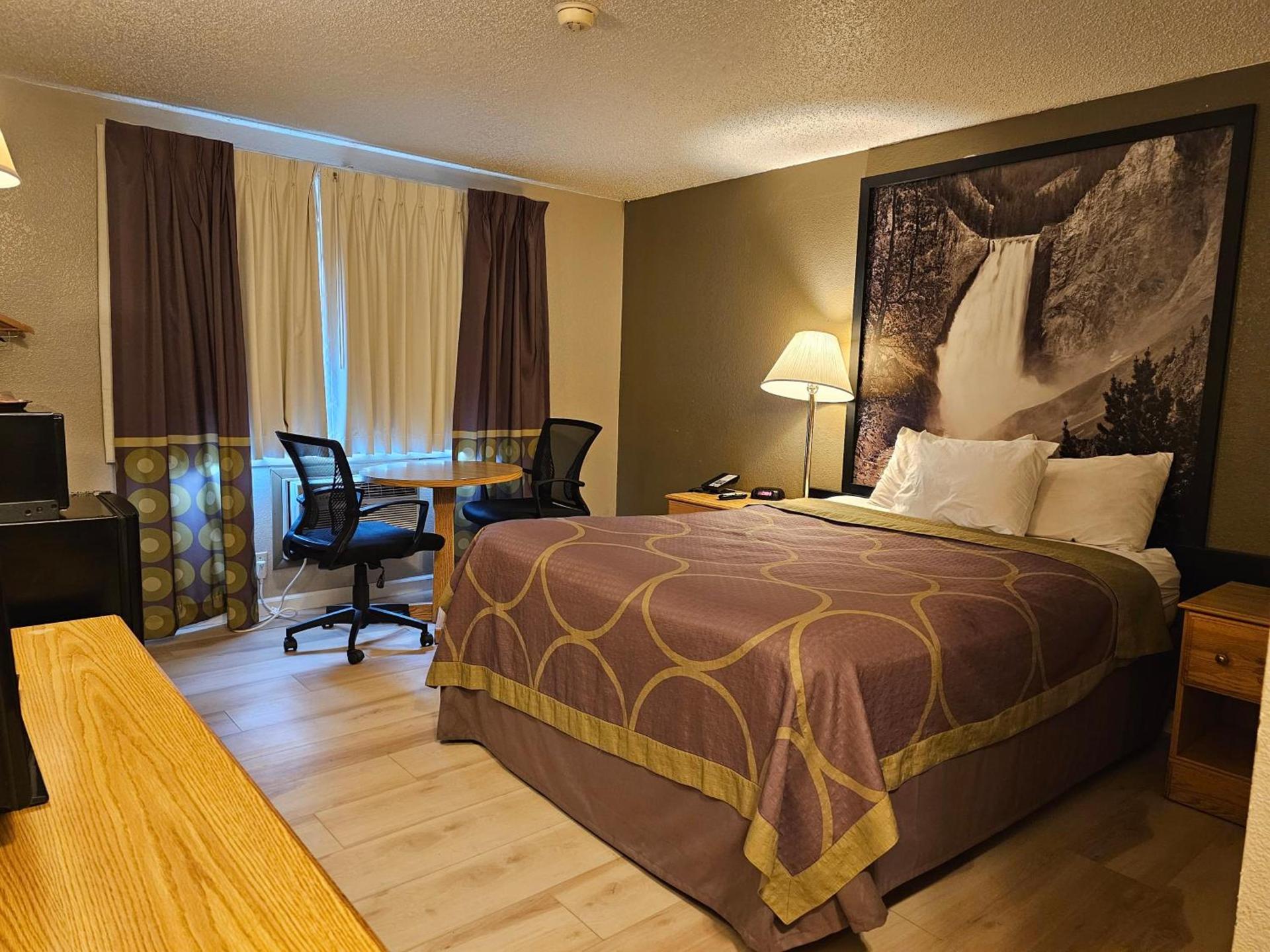 Wyo Inn photo 12