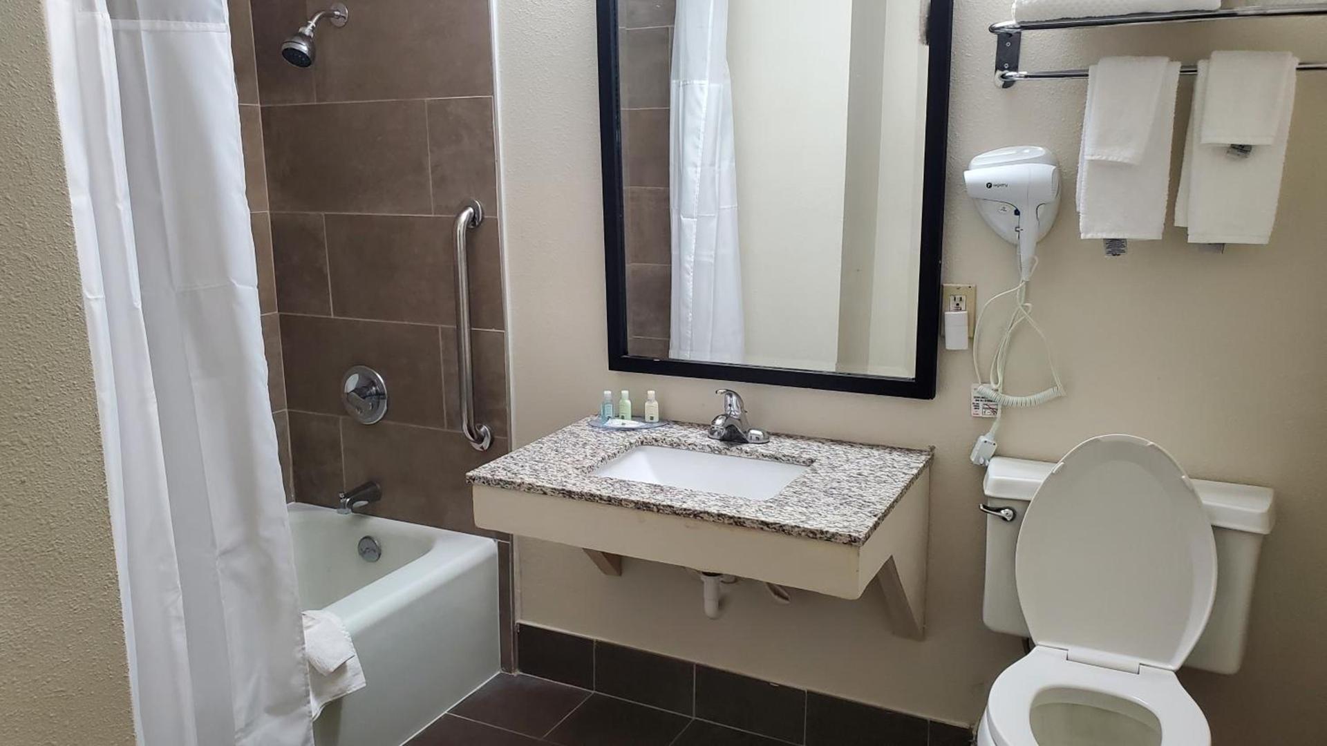 Quality Inn Alamosa photo 30