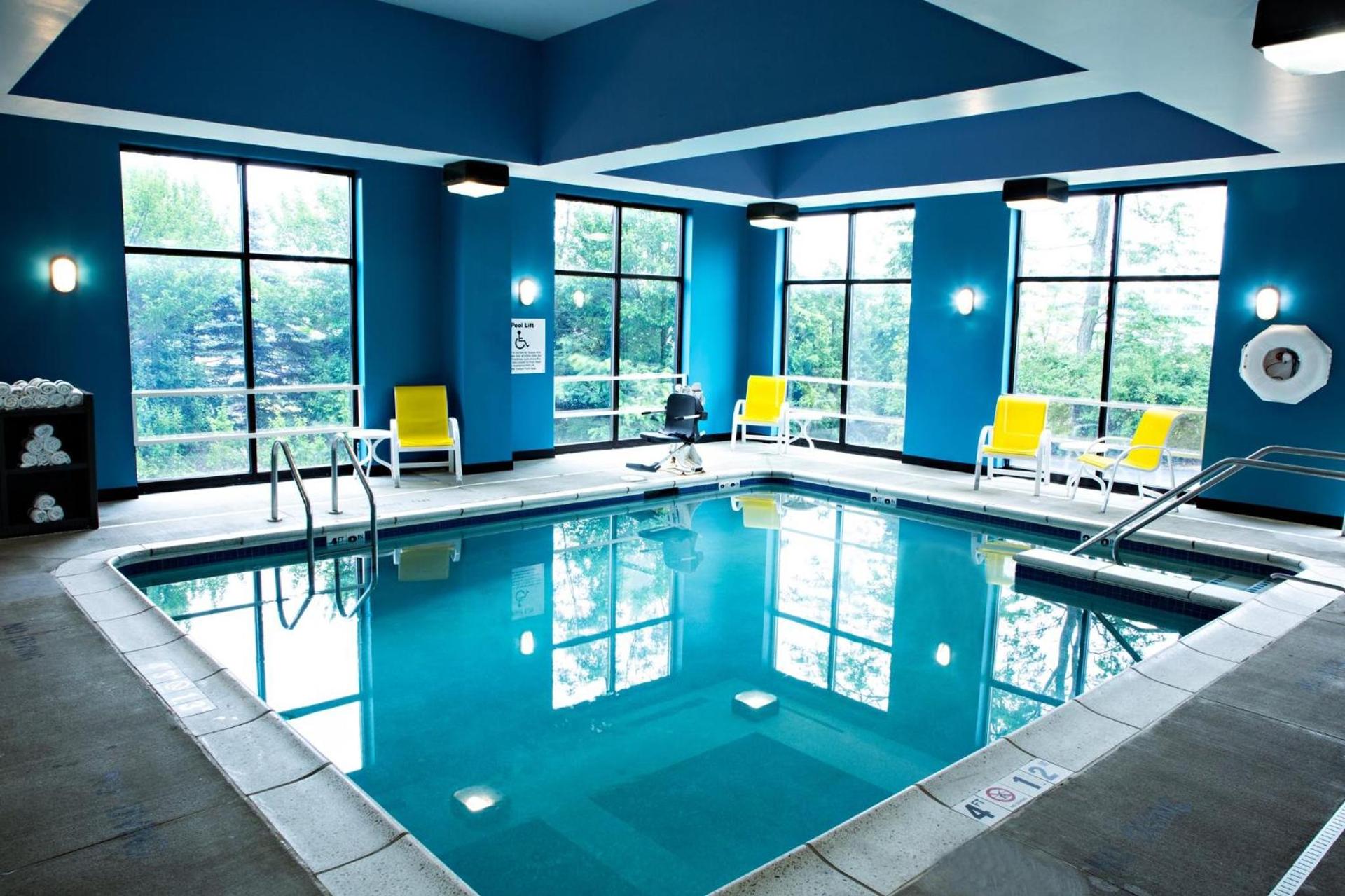 Holiday Inn Express & Suites Harrisburg West photo 41