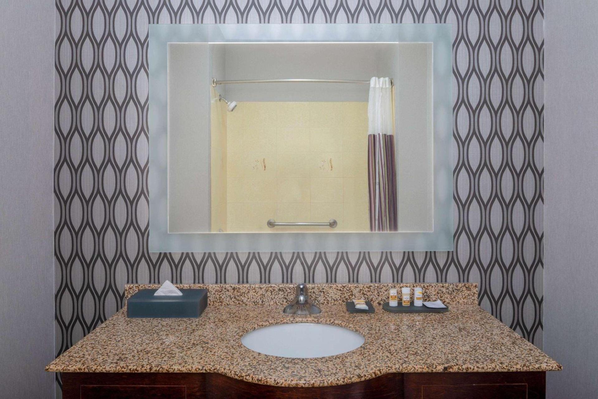 La Quinta by Wyndham Savannah Airport - Pooler photo 17