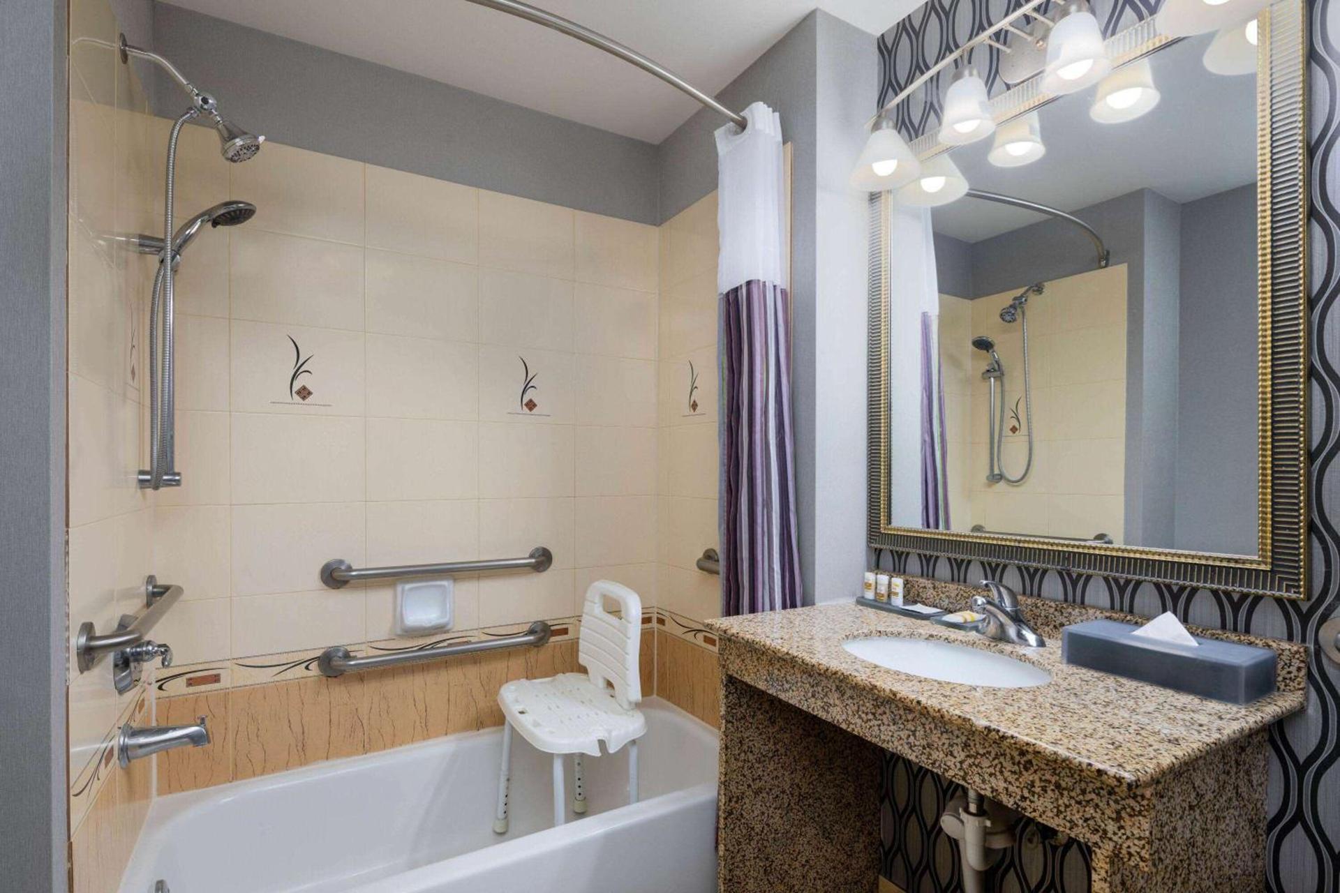 La Quinta by Wyndham Savannah Airport - Pooler photo 18