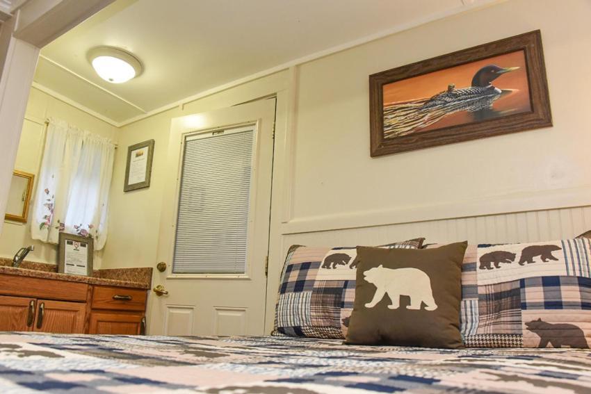 Adirondack Sunrise Lodge photo 14