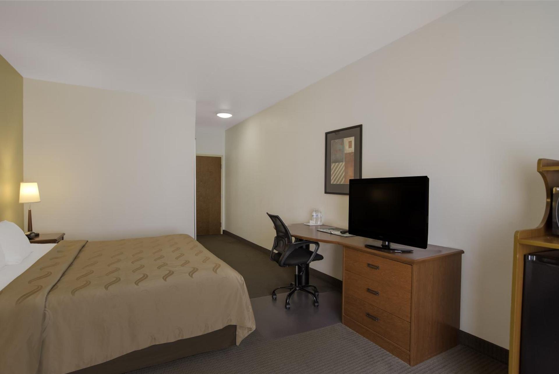 Quality Inn & Suites Chambersburg Northeast photo 51
