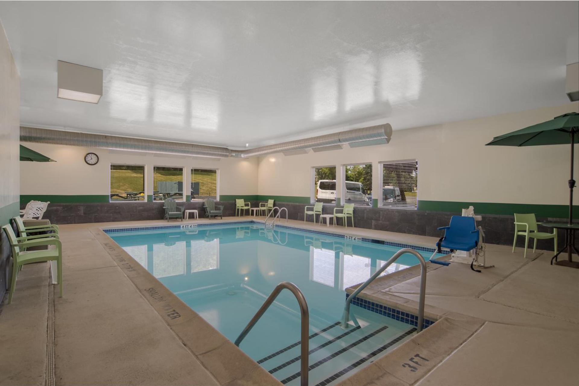 Quality Inn & Suites Chambersburg Northeast photo 36