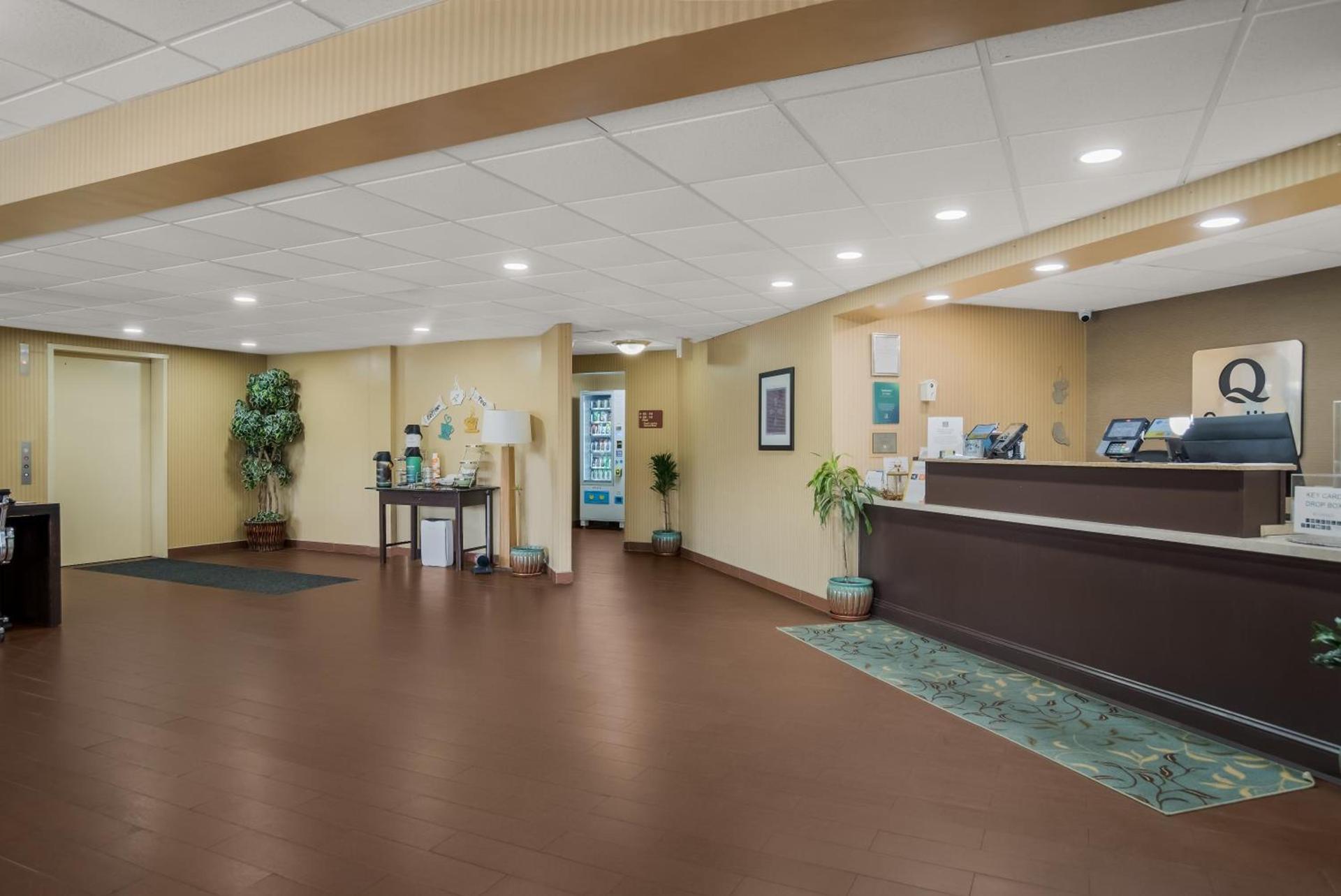 Quality Inn & Suites Chambersburg Northeast photo 32