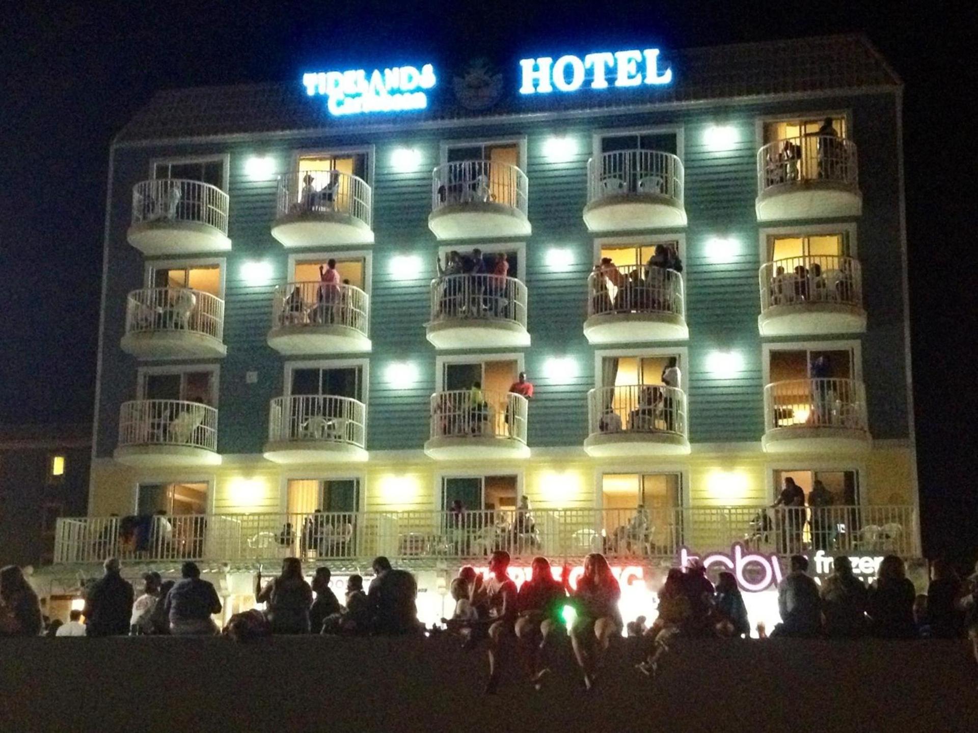 Tidelands Caribbean Boardwalk Hotel and Suites photo 10